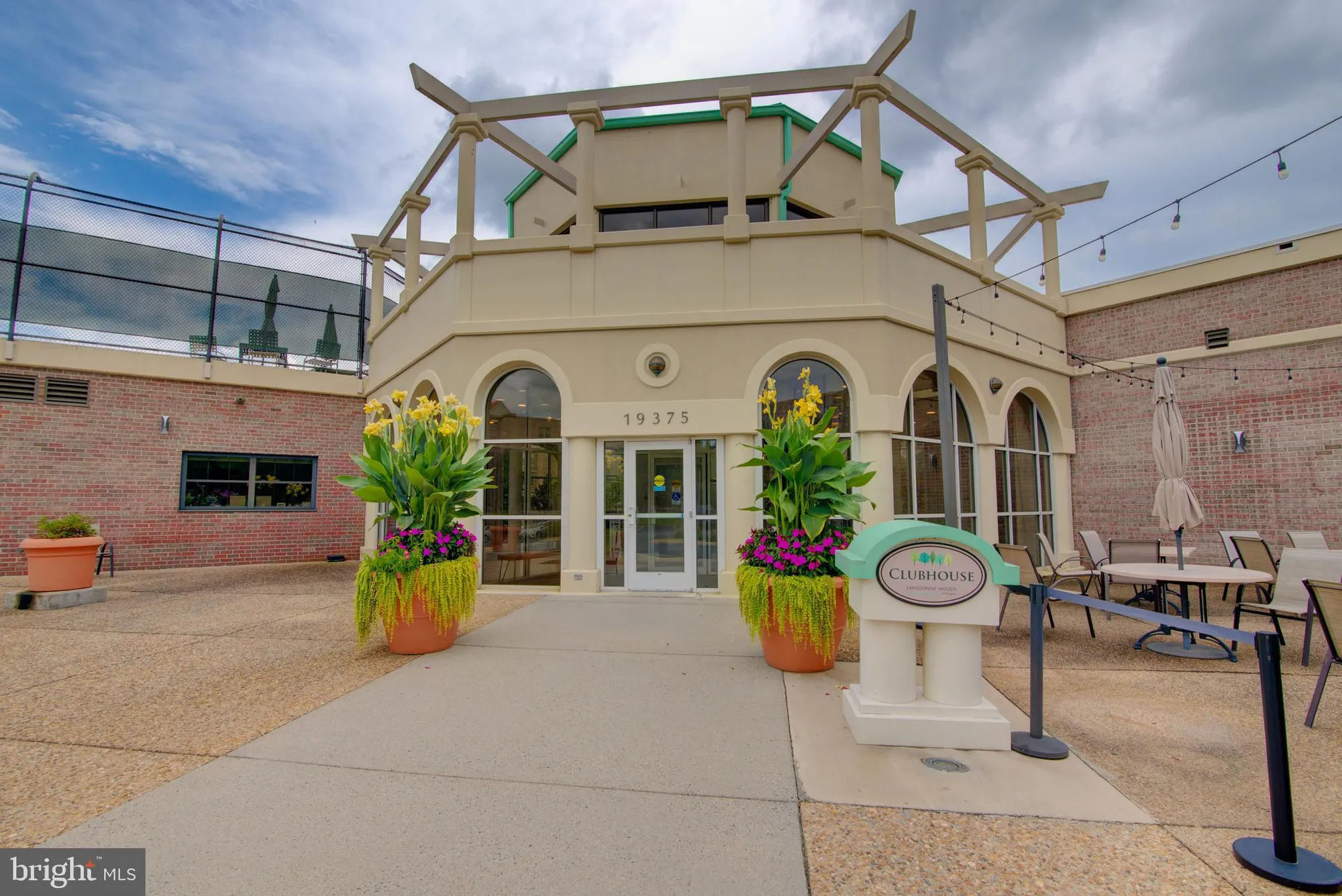 Property Slideshow image 41 of 60 | 19365 cypress ridge ter unit 1102, Leesburg, VA, 20176