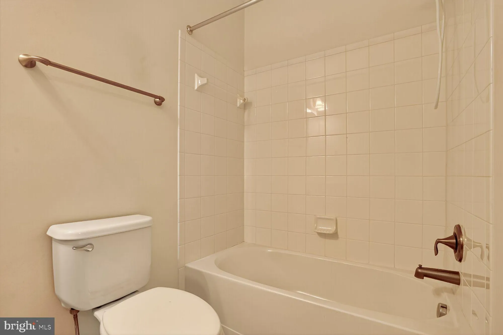 Property Slideshow image 88 of 122 | 9202 charleston dr 307, Manassas, VA, 20110