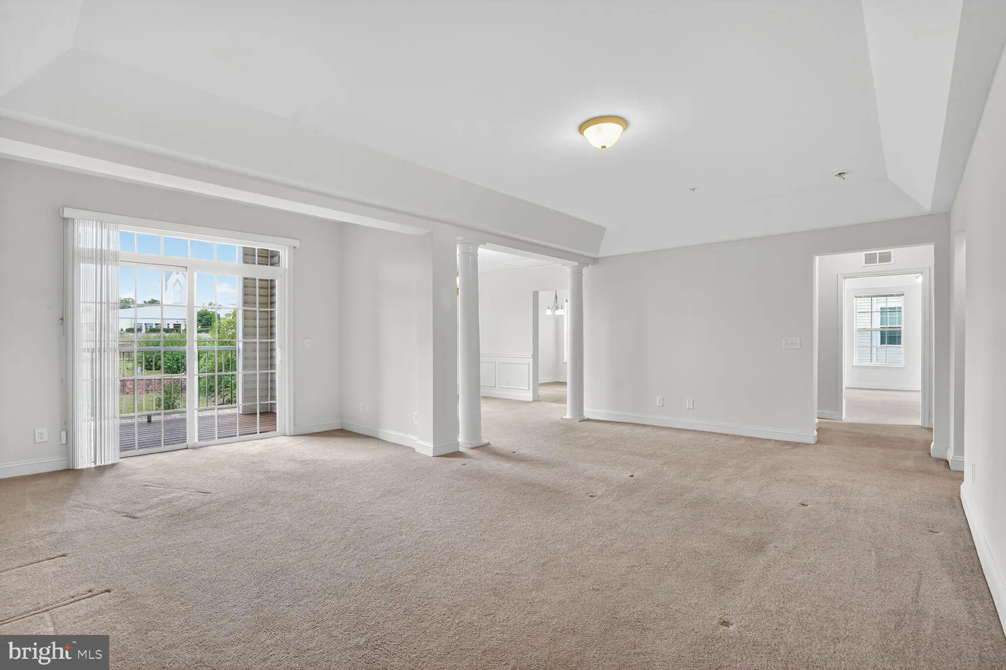 Property Slideshow image 10 of 122 | 9202 charleston dr 307, Manassas, VA, 20110