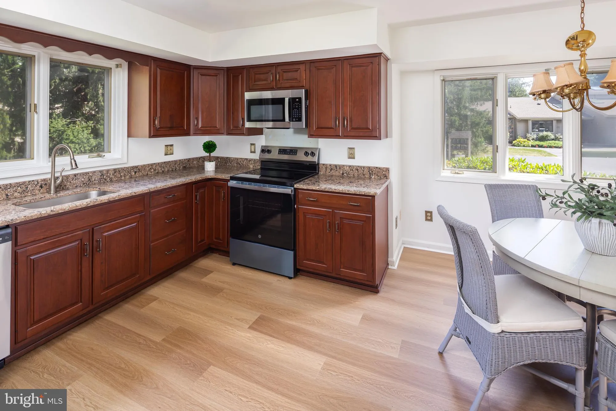 Property Slideshow image 12 of 27 | 792 jefferson way, West Chester, PA, 19380