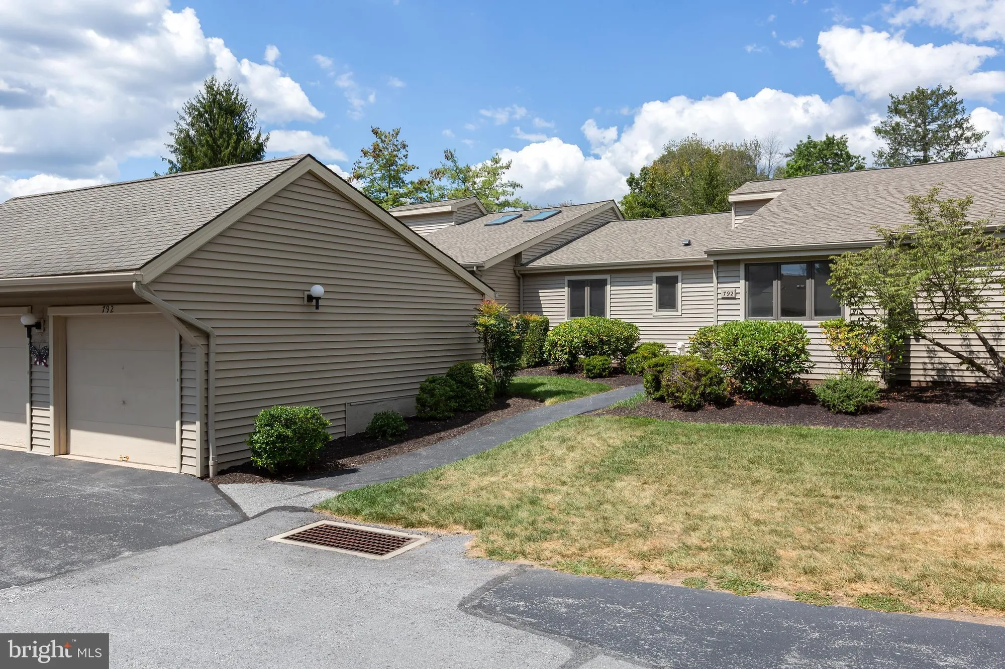 Property Slideshow image 4 of 27 | 792 jefferson way, West Chester, PA, 19380