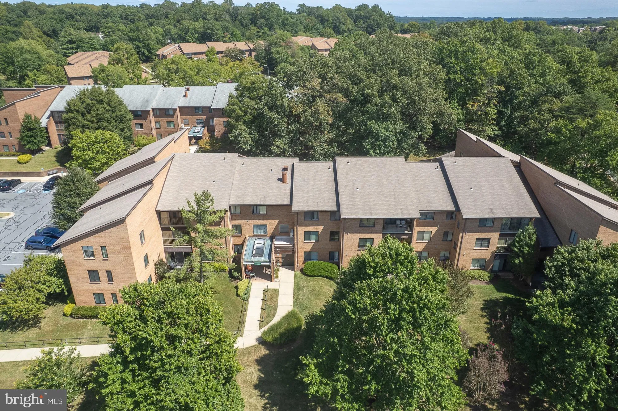 Property Slideshow image 2 of 44 | 15301 pine orchard dr 86-3e, Silver Spring, MD, 20906