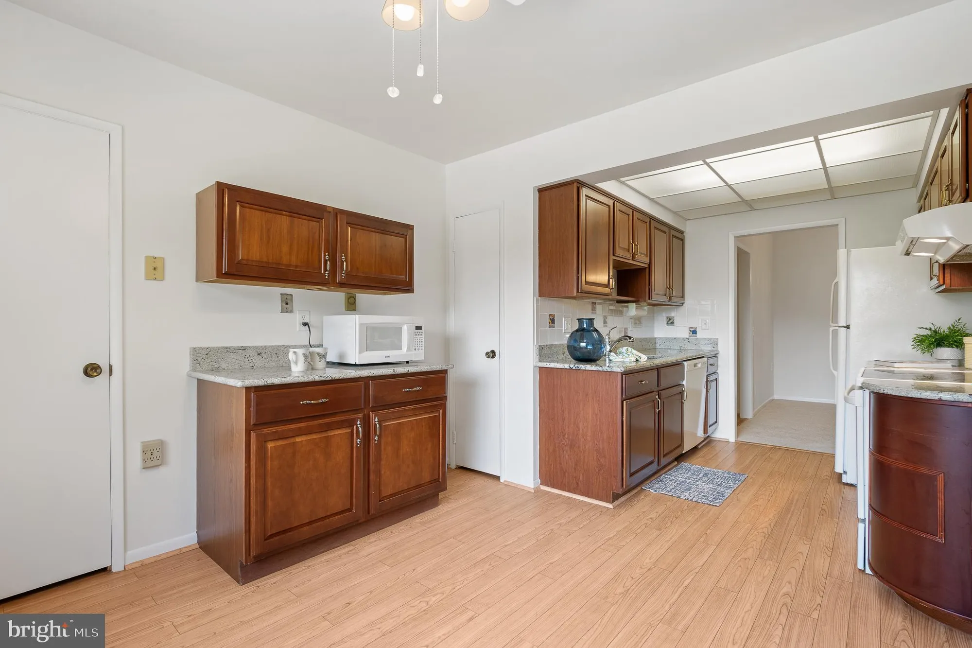 Property Slideshow image 16 of 44 | 15301 pine orchard dr 86-3e, Silver Spring, MD, 20906