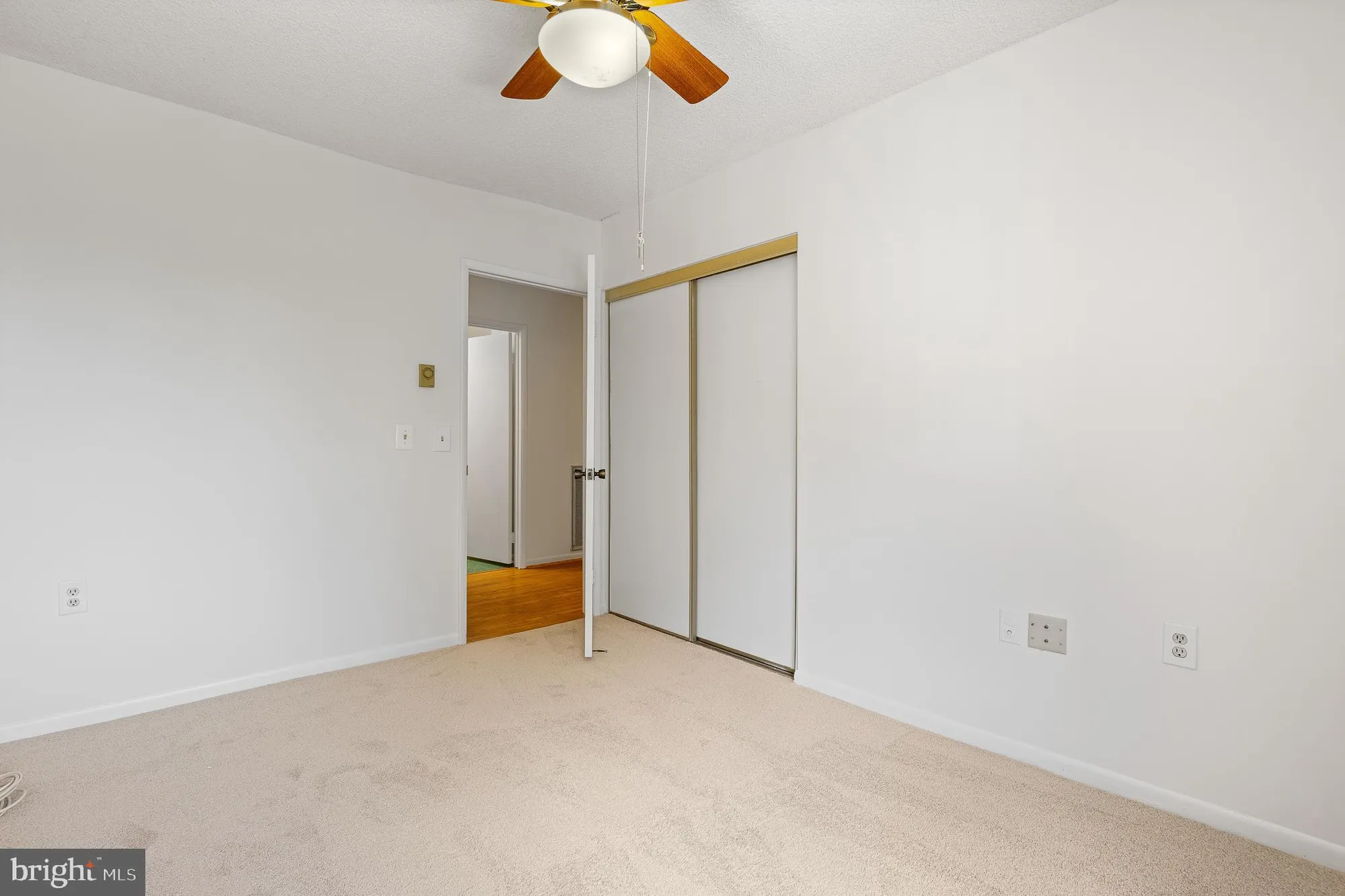 Property Slideshow image 23 of 44 | 15301 pine orchard dr 86-3e, Silver Spring, MD, 20906
