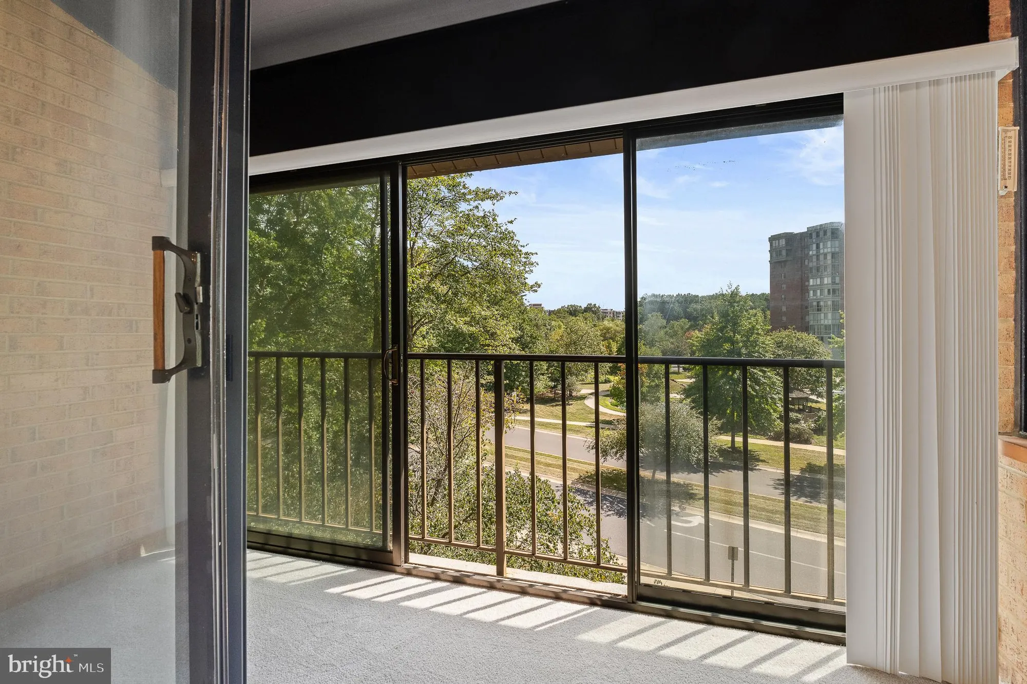 Property Slideshow image 37 of 44 | 15301 pine orchard dr 86-3e, Silver Spring, MD, 20906
