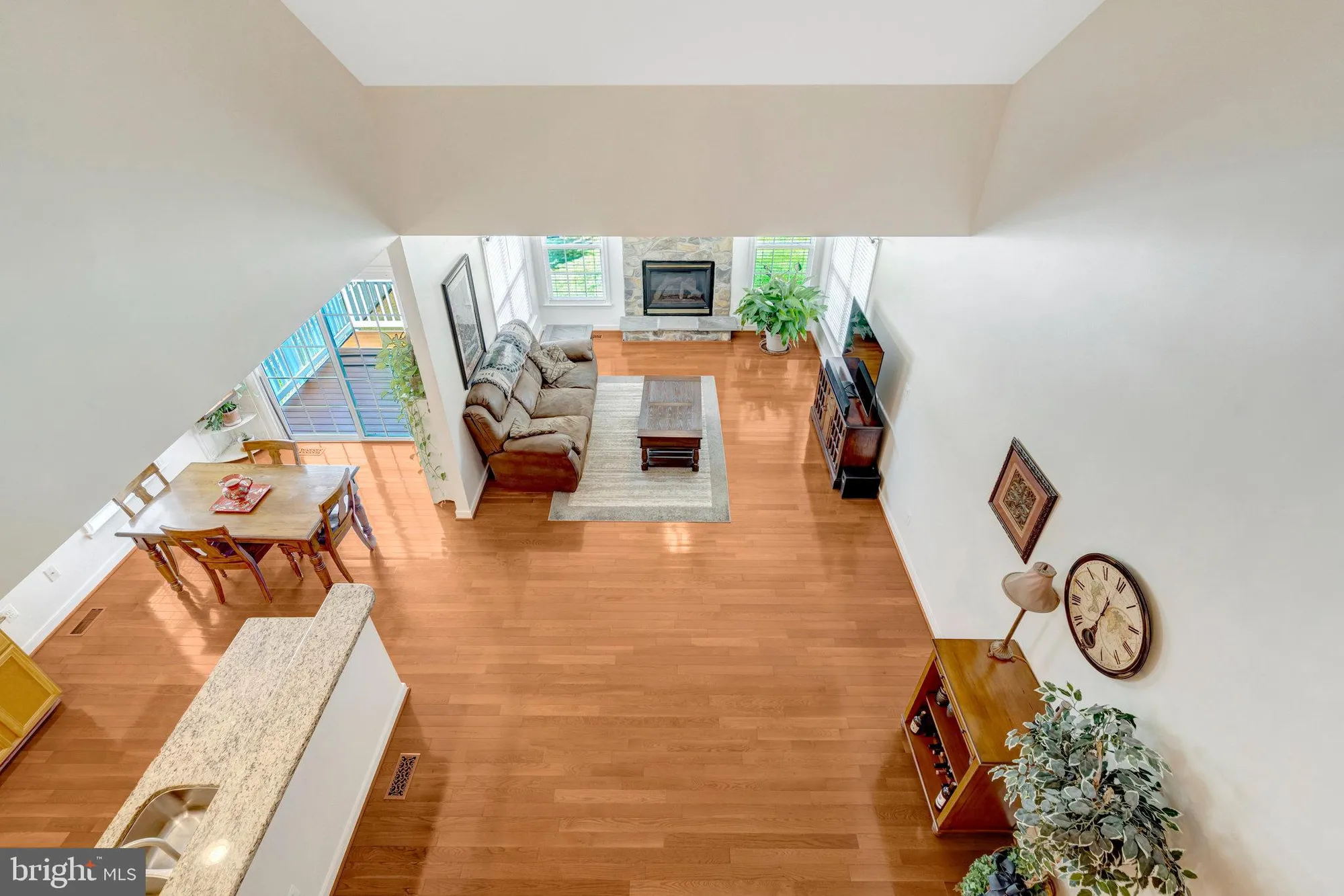 Property Slideshow image 9 of 37 | 13154 triple crown loop, Gainesville, VA, 20155