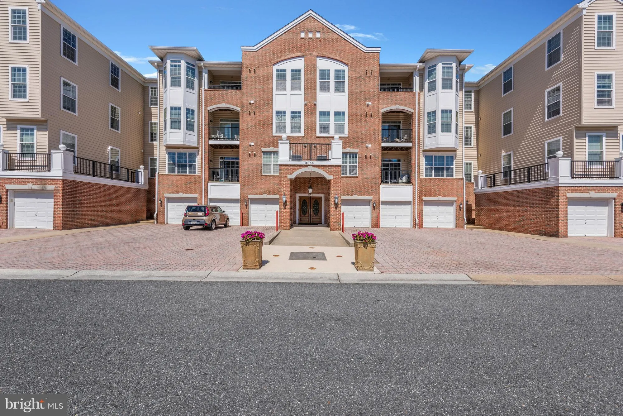 Property Slideshow image 1 of 52 | 8600 roaming ridge way unit 106, Odenton, MD, 21113