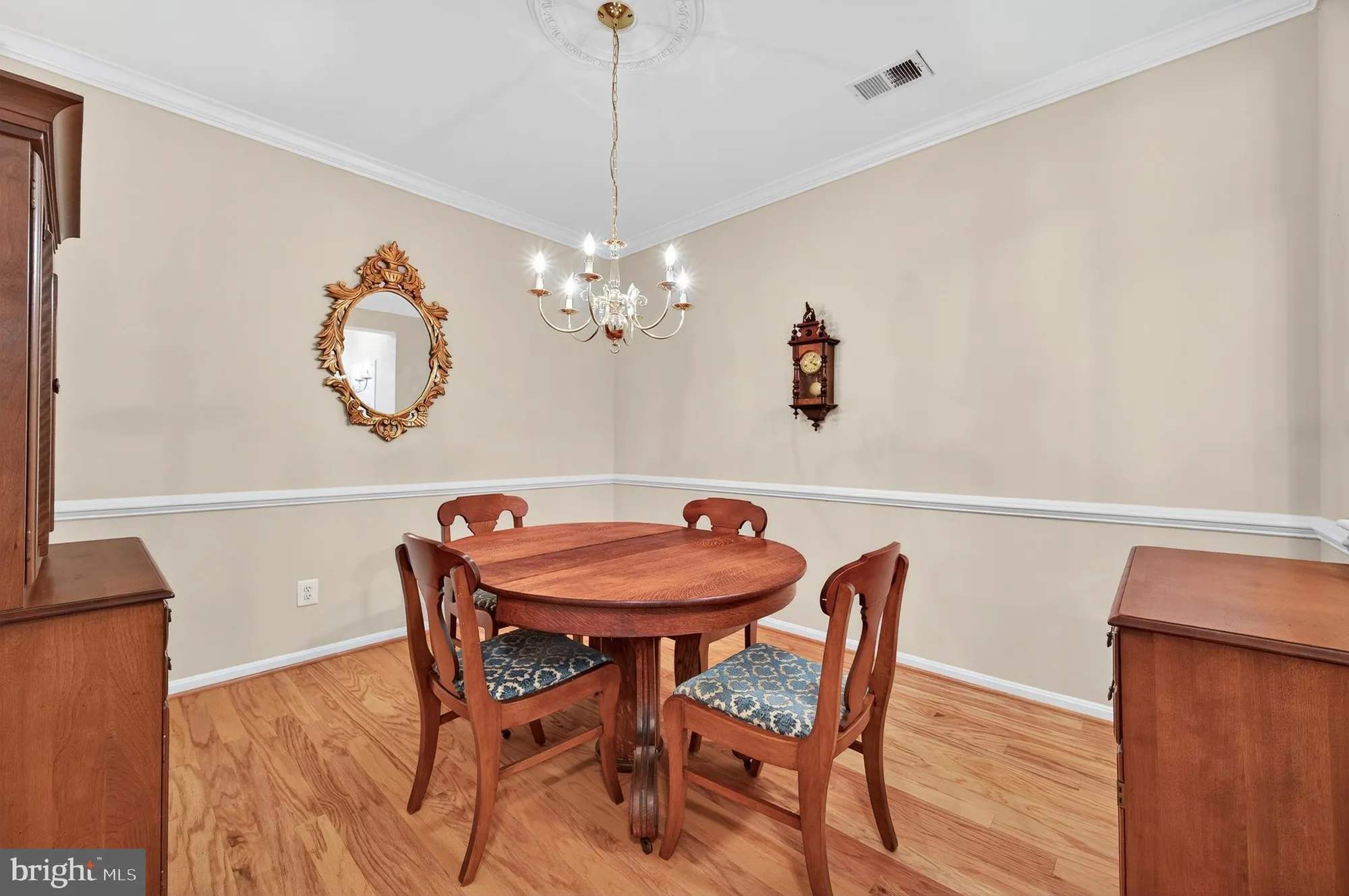 Property Slideshow image 13 of 41 | 20745 royal palace sq unit 207, Sterling, VA, 20165