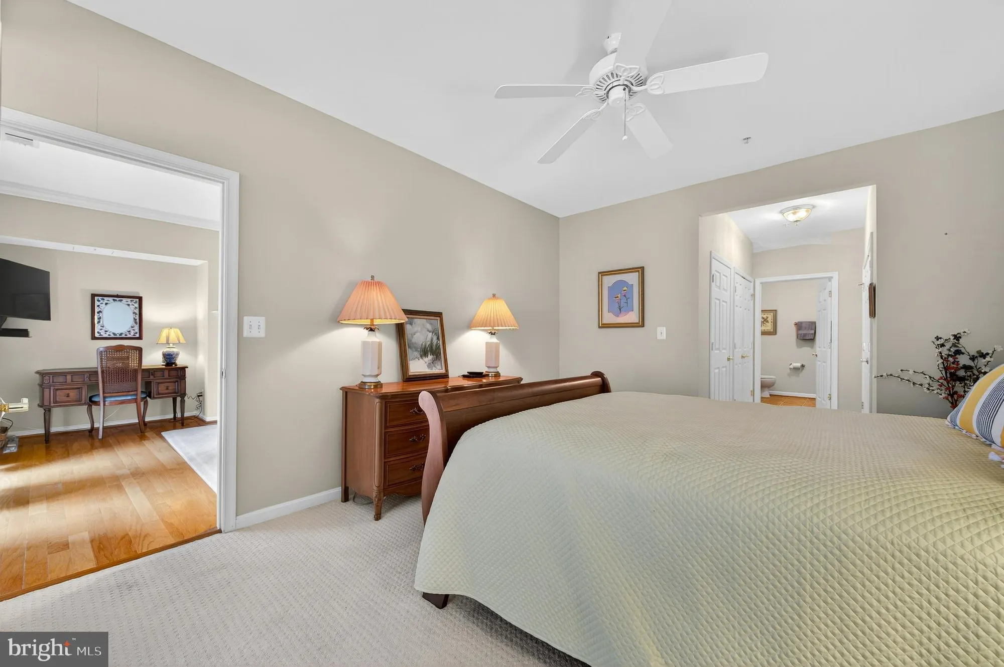 Property Slideshow image 19 of 41 | 20745 royal palace sq unit 207, Sterling, VA, 20165