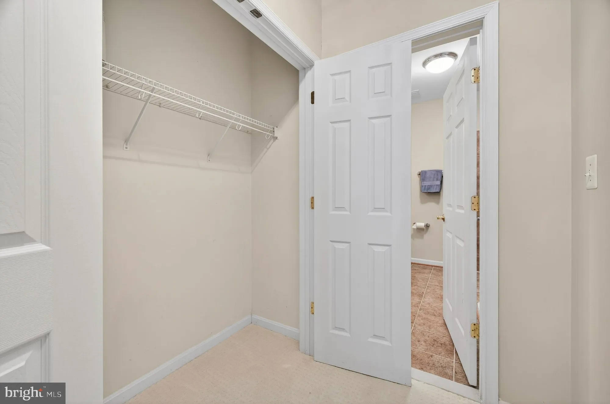 Property Slideshow image 22 of 41 | 20745 royal palace sq unit 207, Sterling, VA, 20165