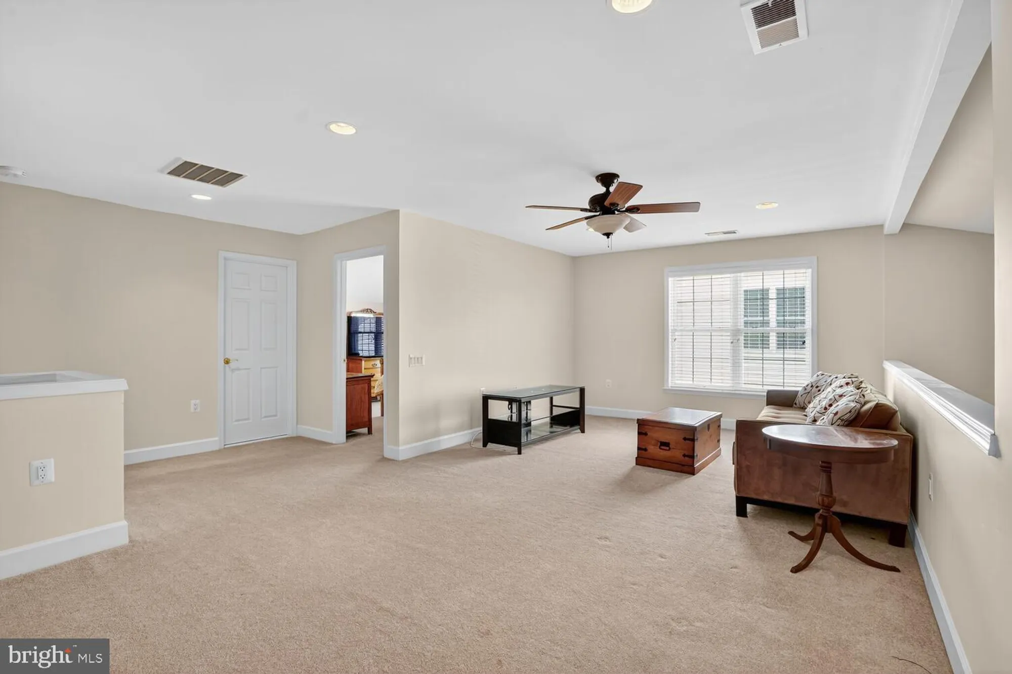 Property Slideshow image 28 of 37 | 20831 adams mill pl, Ashburn, VA, 20147