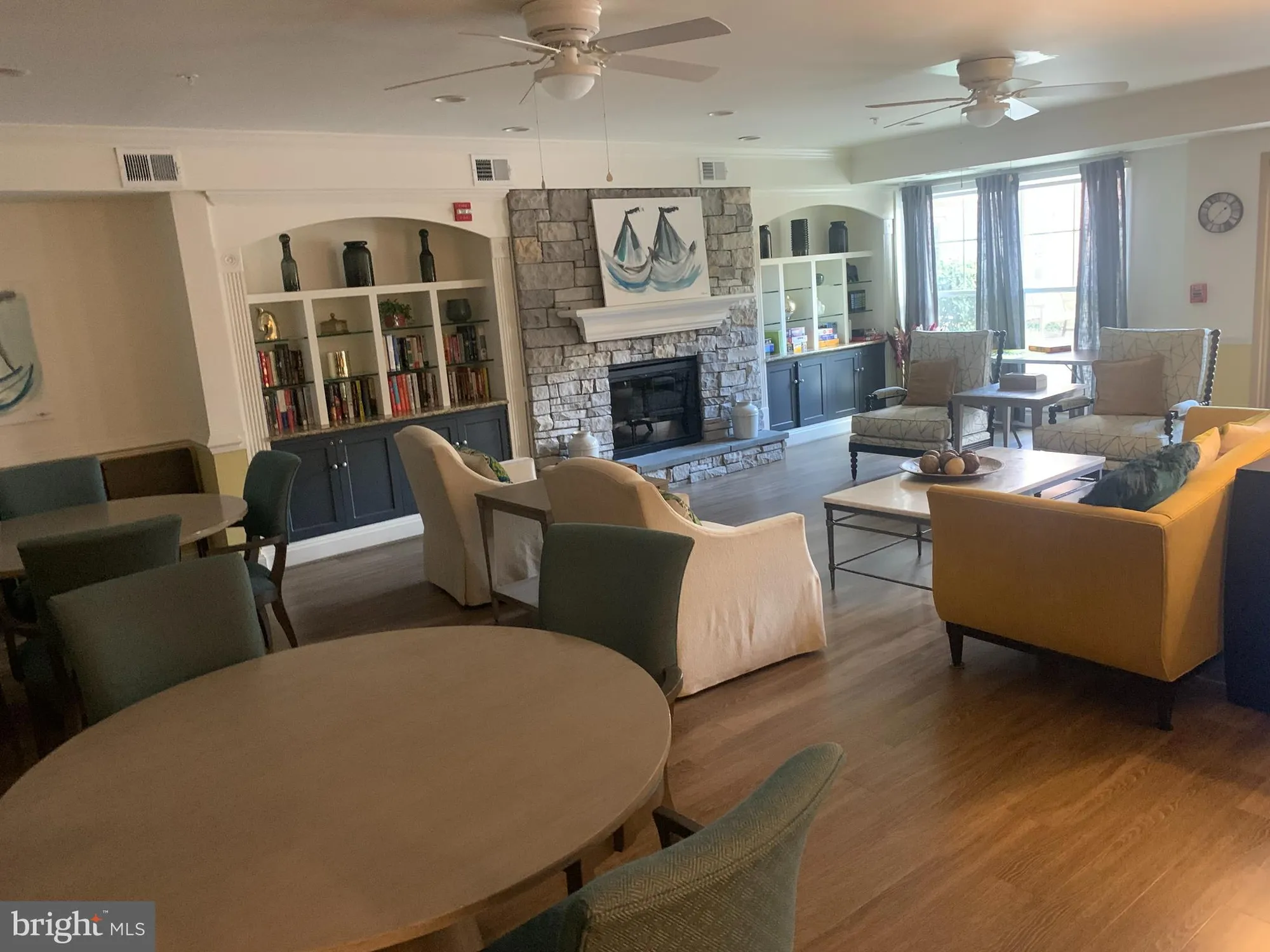 Property Slideshow image 7 of 24 | 2903 saintsbury plz 310, Fairfax, VA, 22031