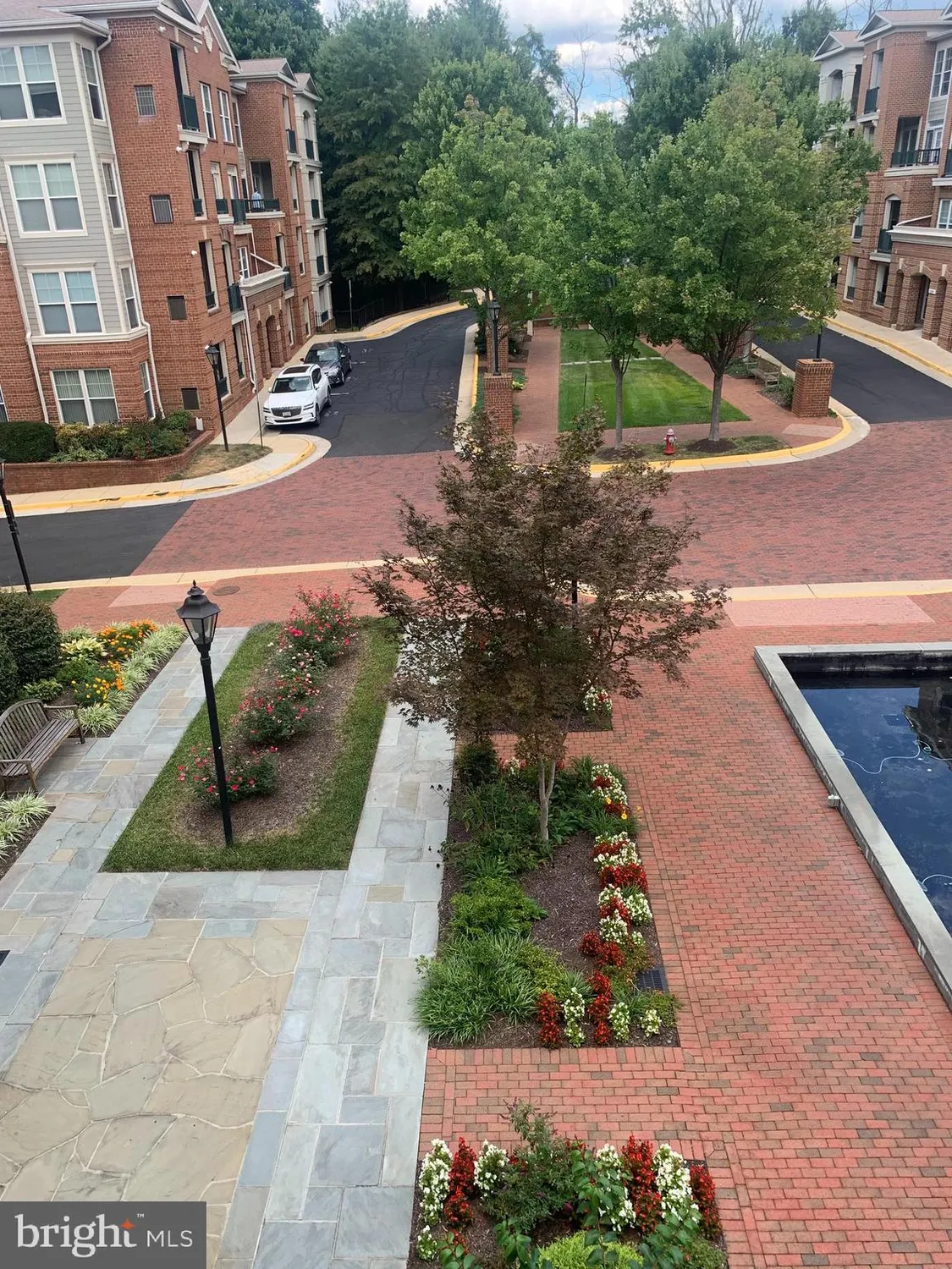 Property Slideshow image 5 of 24 | 2903 saintsbury plz 310, Fairfax, VA, 22031