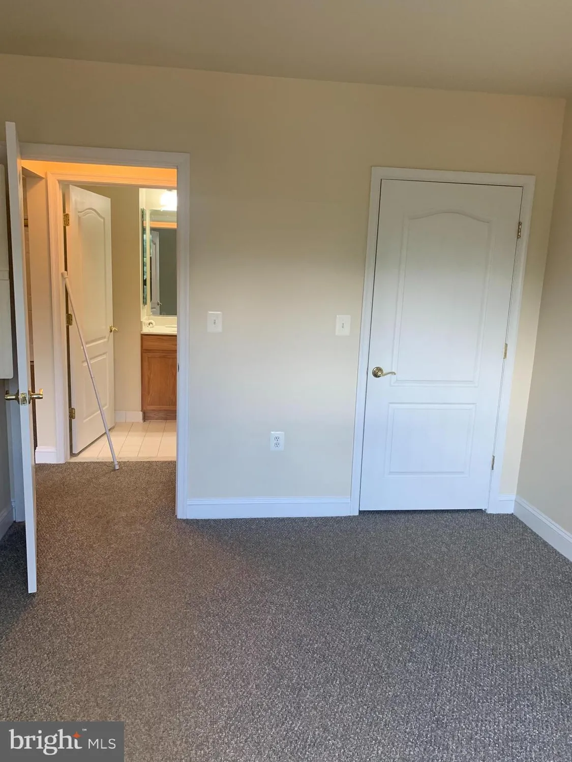 Property Slideshow image 19 of 24 | 2903 saintsbury plz 310, Fairfax, VA, 22031