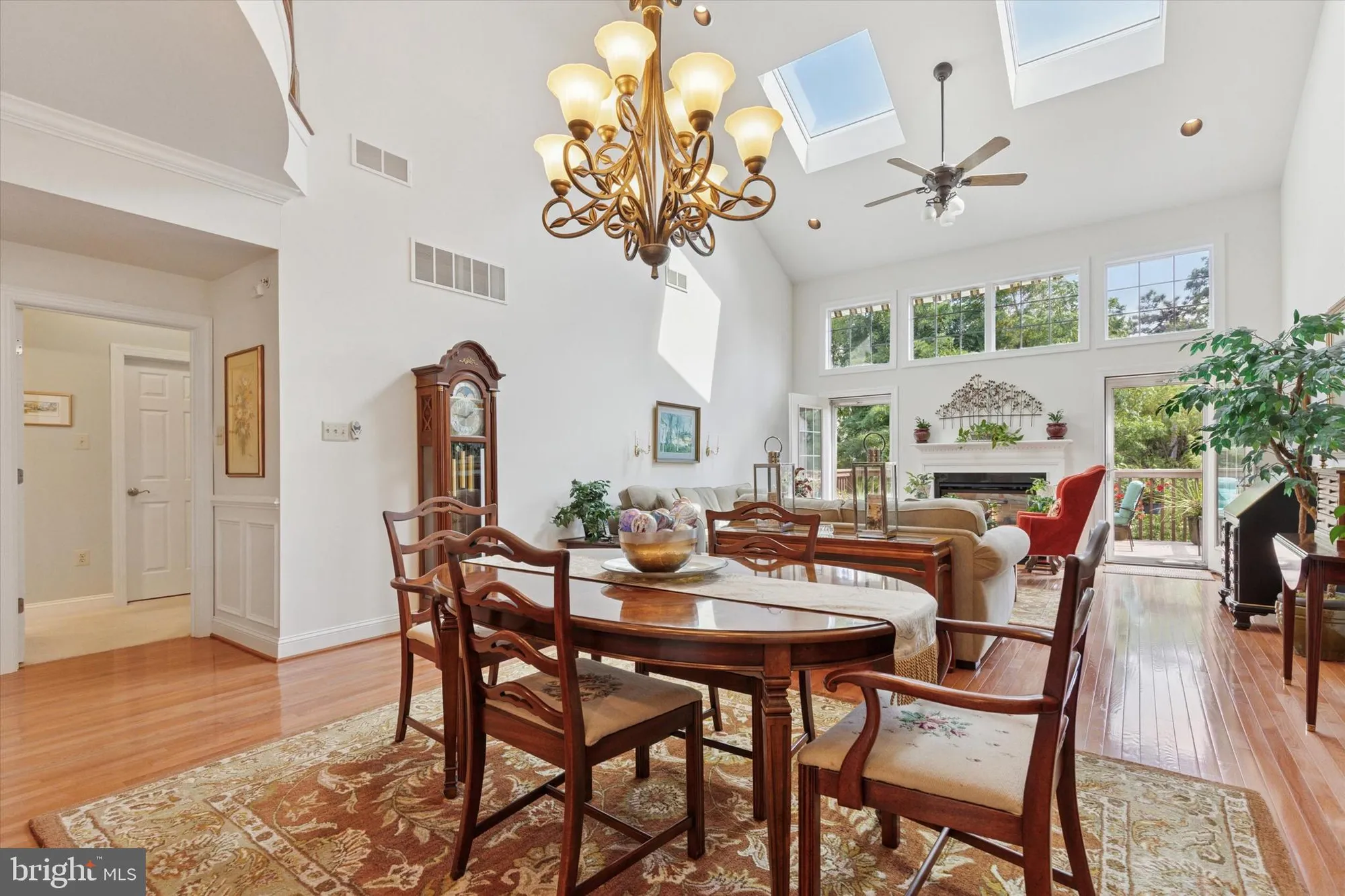 Property Slideshow image 13 of 55 | 107 caspian ln, Norristown, PA, 19403