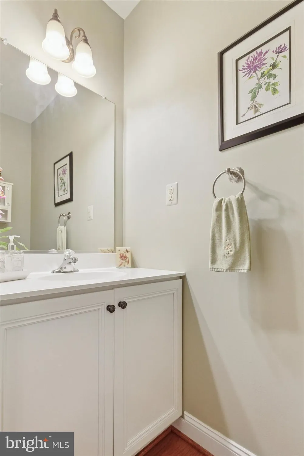 Property Slideshow image 28 of 55 | 107 caspian ln, Norristown, PA, 19403
