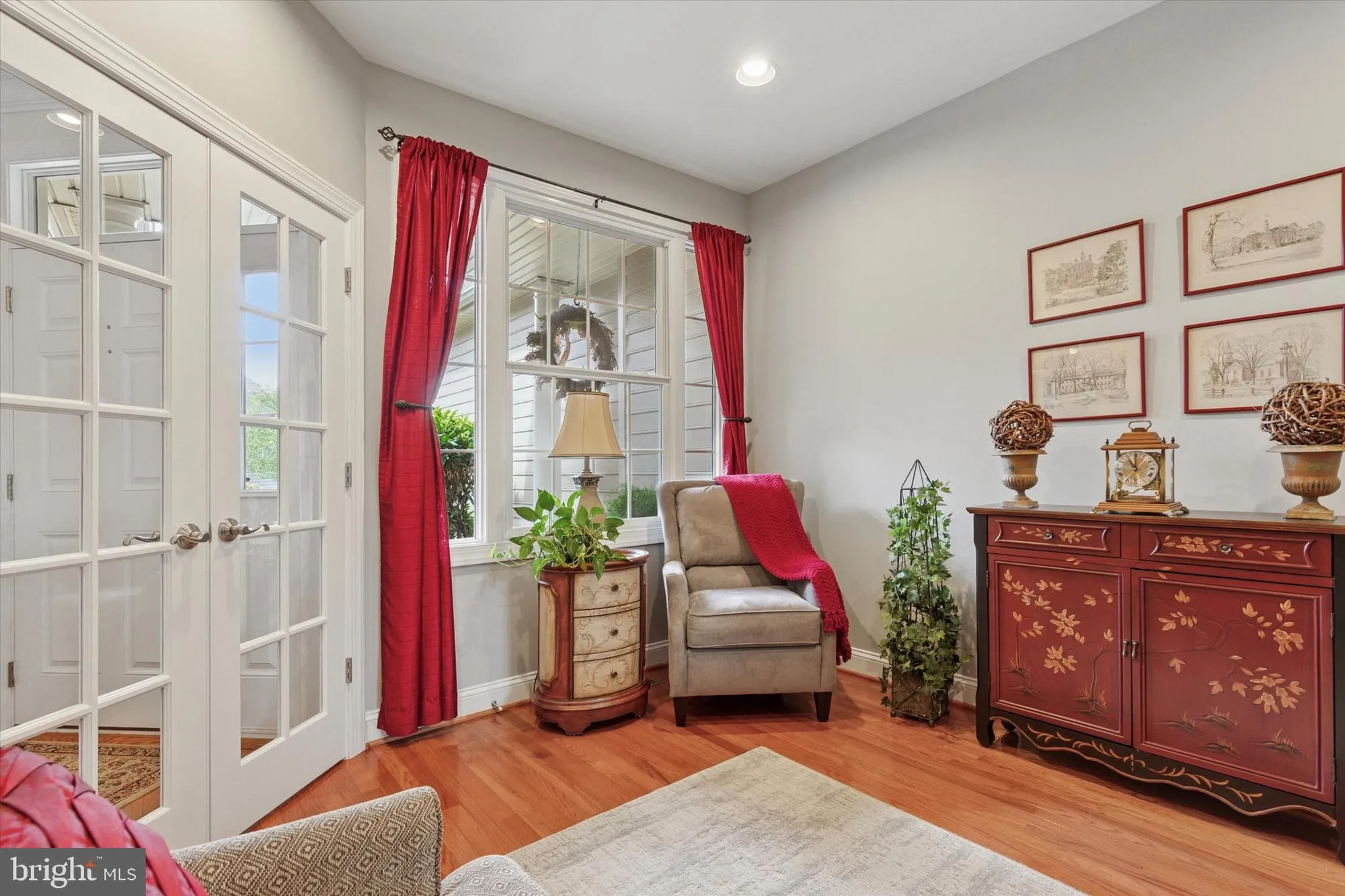 Property Slideshow image 5 of 55 | 107 caspian ln, Norristown, PA, 19403