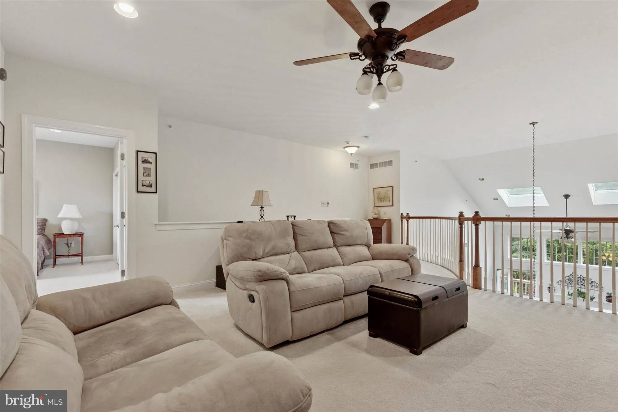 Property Slideshow image 31 of 55 | 107 caspian ln, Norristown, PA, 19403
