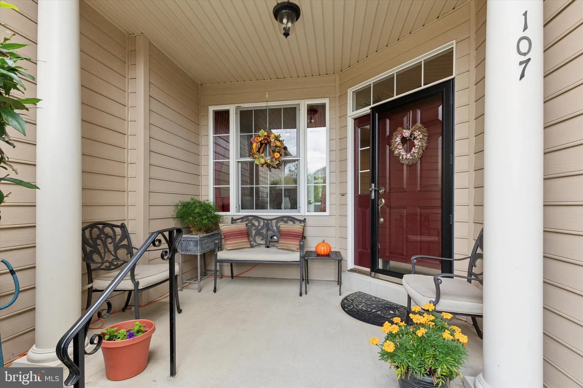 Property Slideshow image 3 of 55 | 107 caspian ln, Norristown, PA, 19403