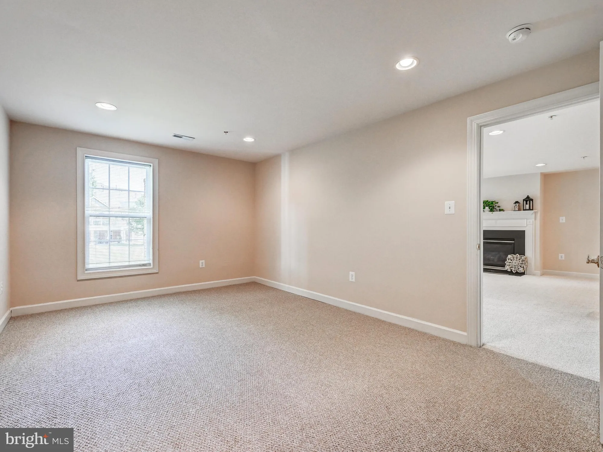 Property Slideshow image 34 of 63 | 11940 hampstead grn 73, Ellicott City, MD, 21042