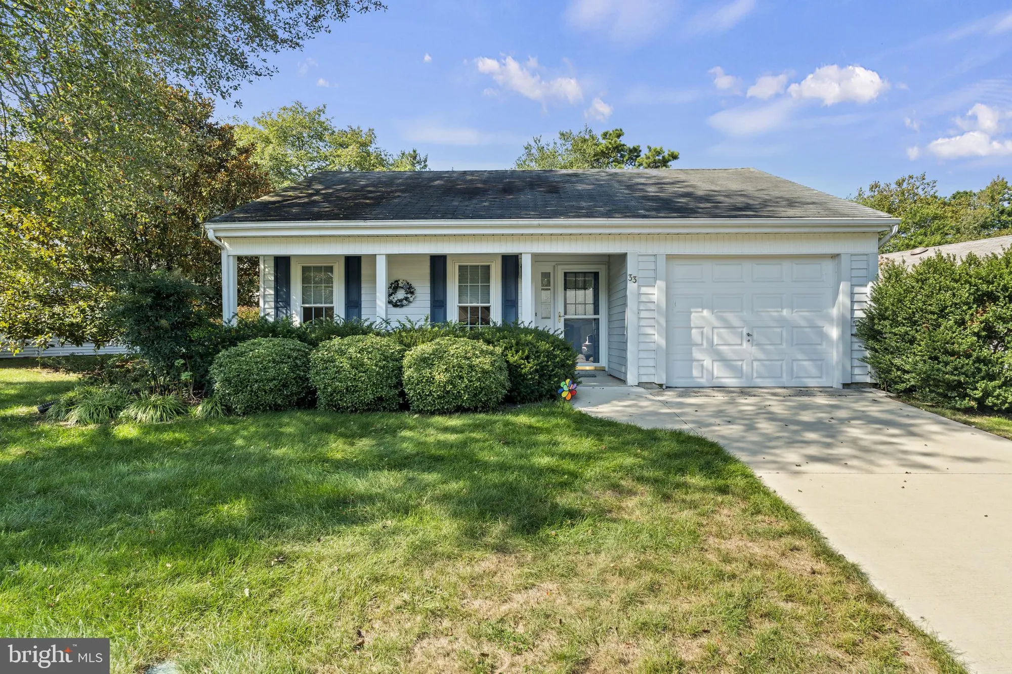 Property Slideshow image 1 of 30 | 33 dunstable rd, Southampton, NJ, 08088