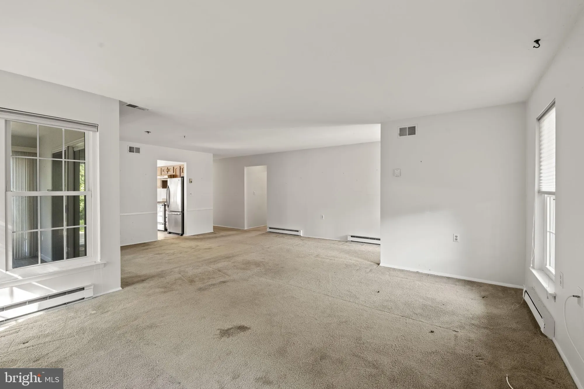 Property Slideshow image 6 of 30 | 33 dunstable rd, Southampton, NJ, 08088