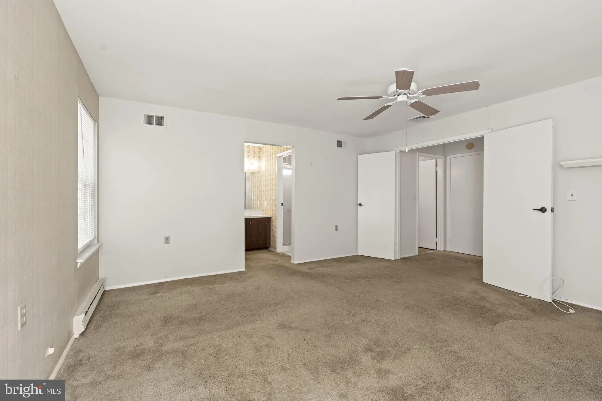 Property Slideshow image 18 of 30 | 33 dunstable rd, Southampton, NJ, 08088