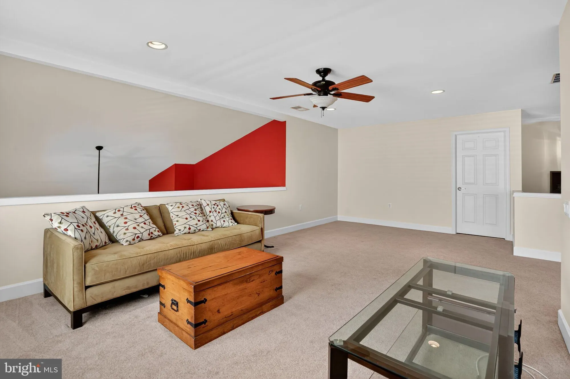 Property Slideshow image 27 of 37 | 20831 adams mill pl, Ashburn, VA, 20147