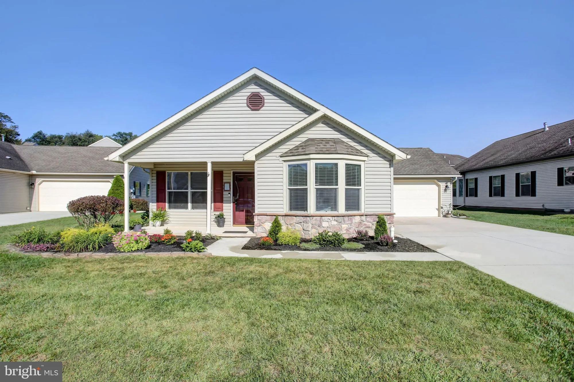 Property Slideshow image 1 of 52 | 81 lantern ln, Shippensburg, PA, 17257