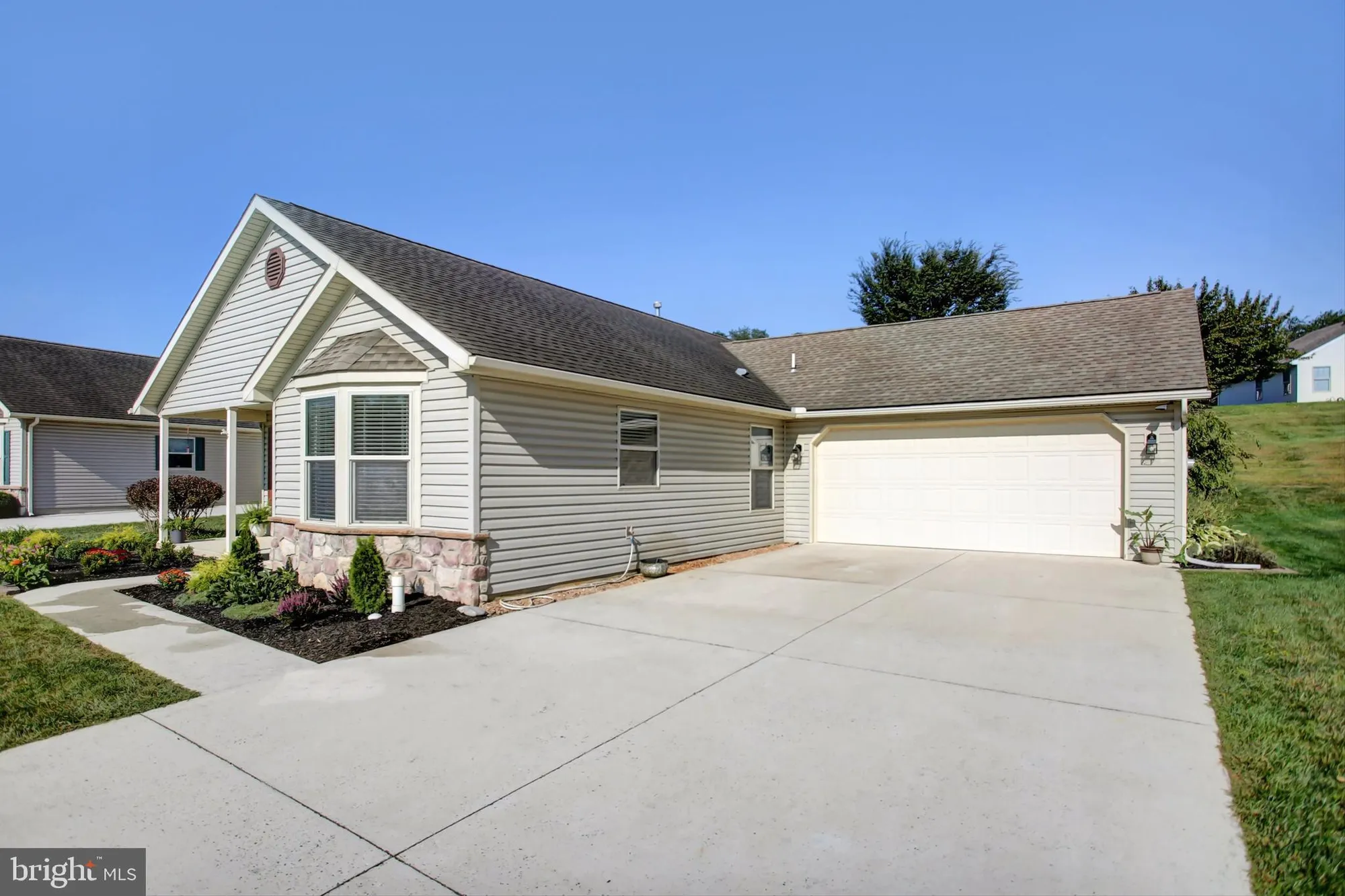 Property Slideshow image 4 of 52 | 81 lantern ln, Shippensburg, PA, 17257