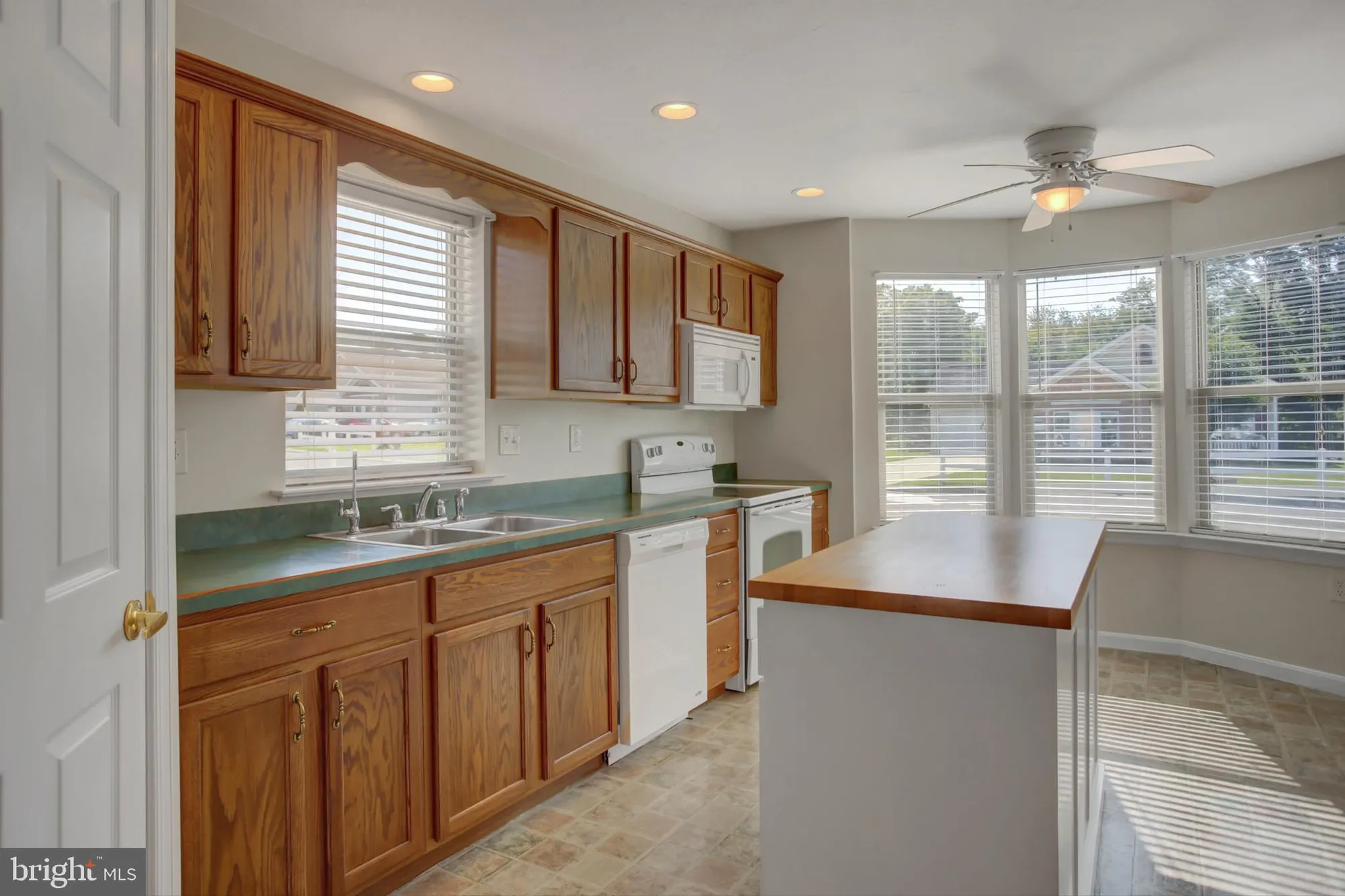 Property Slideshow image 20 of 52 | 81 lantern ln, Shippensburg, PA, 17257