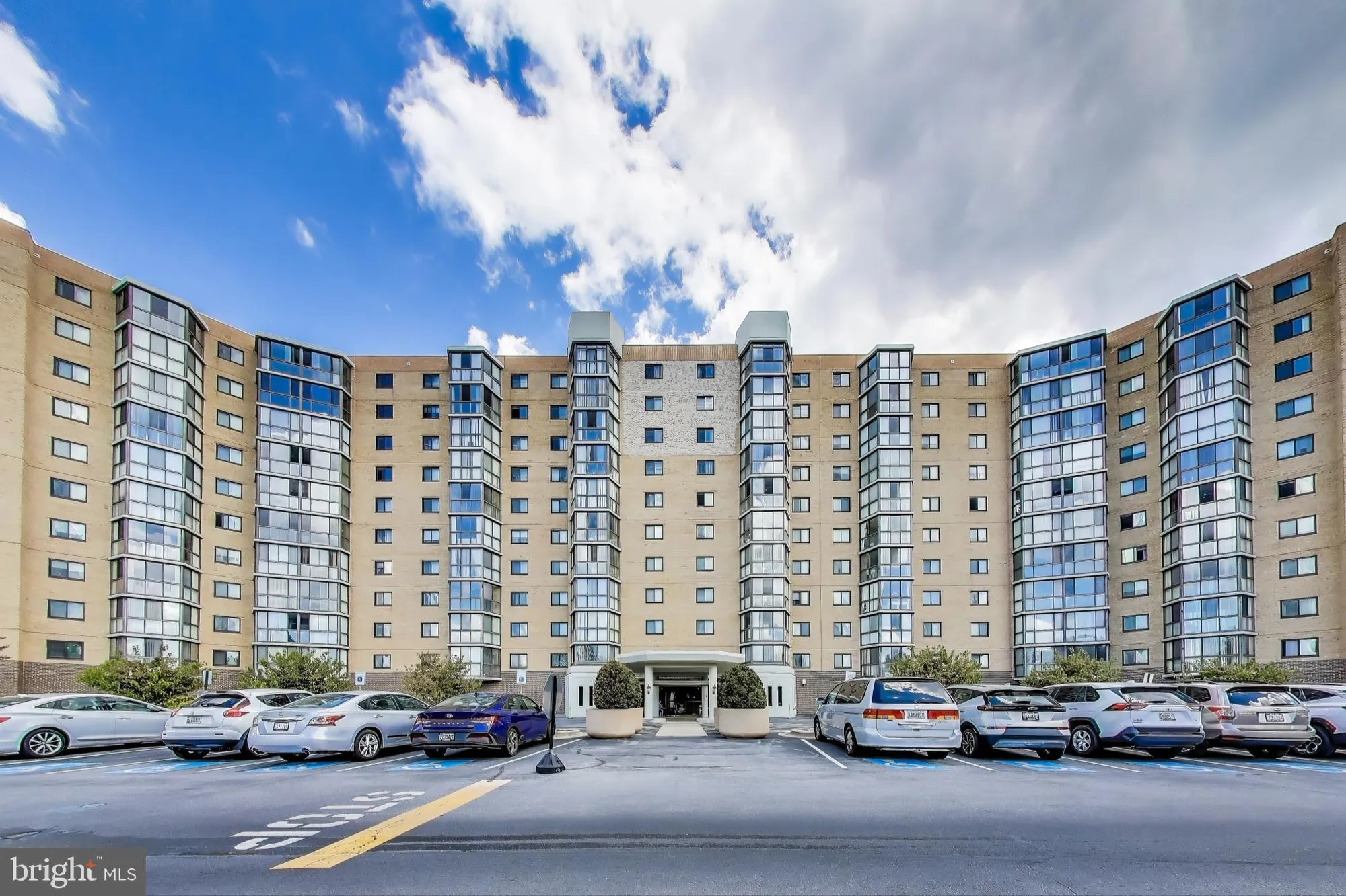 Property Slideshow image 19 of 34 | 3330 n leisure world blvd 5-1015, Silver Spring, MD, 20906
