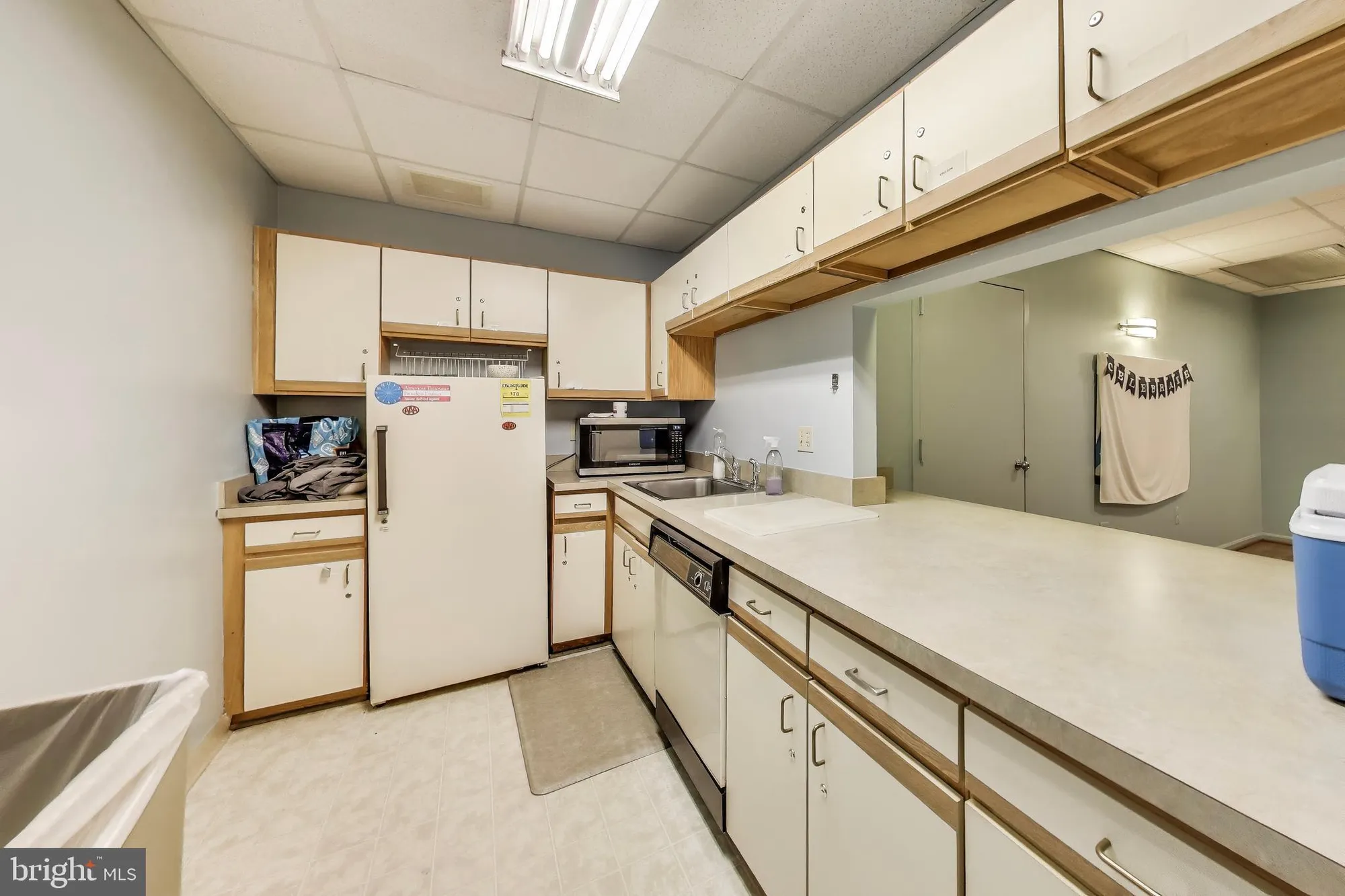 Property Slideshow image 29 of 43 | 15115 interlachen dr 3-802, Silver Spring, MD, 20906