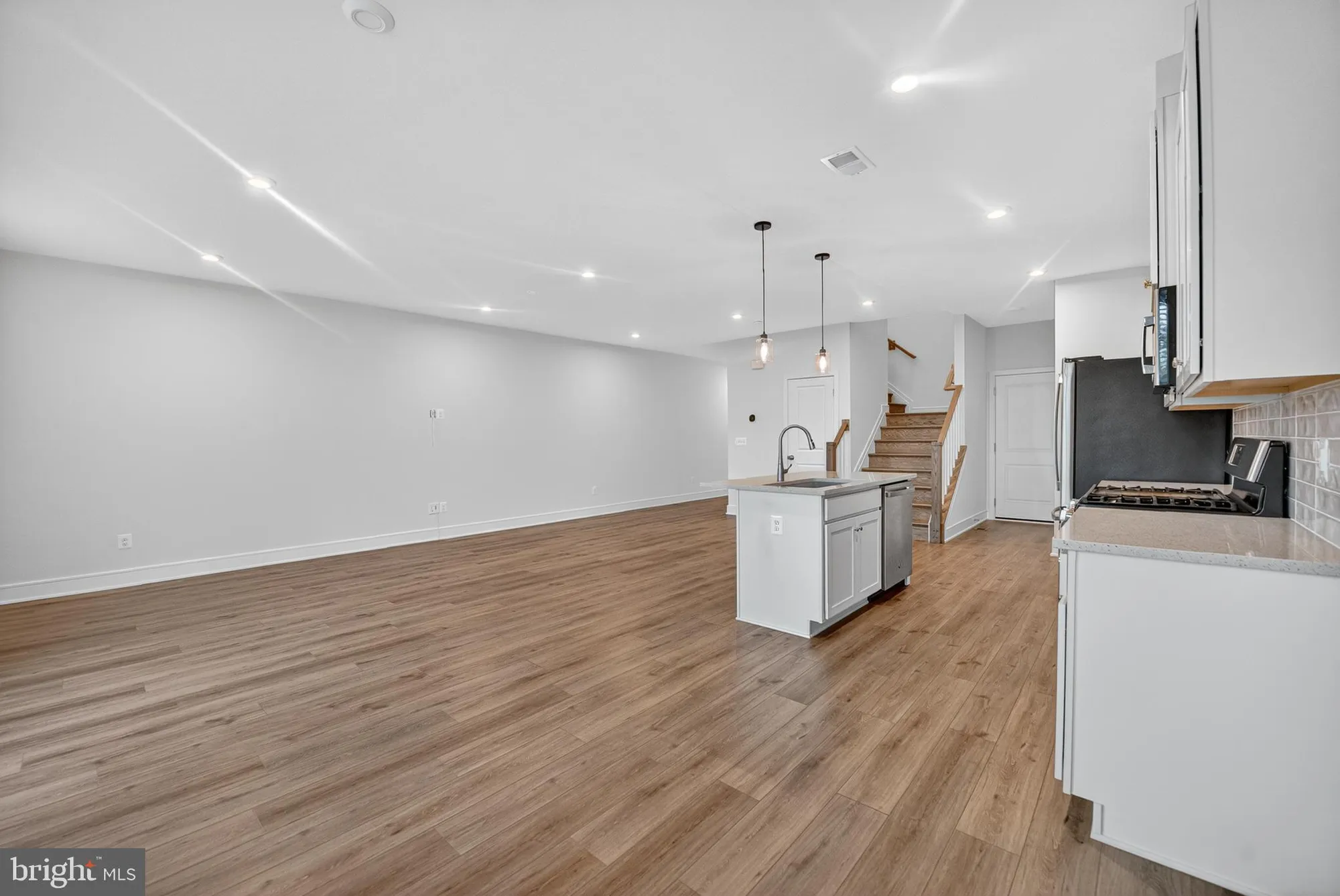 Property Slideshow image 11 of 32 | 153 leather flower dr, Lake Frederick, VA, 22630