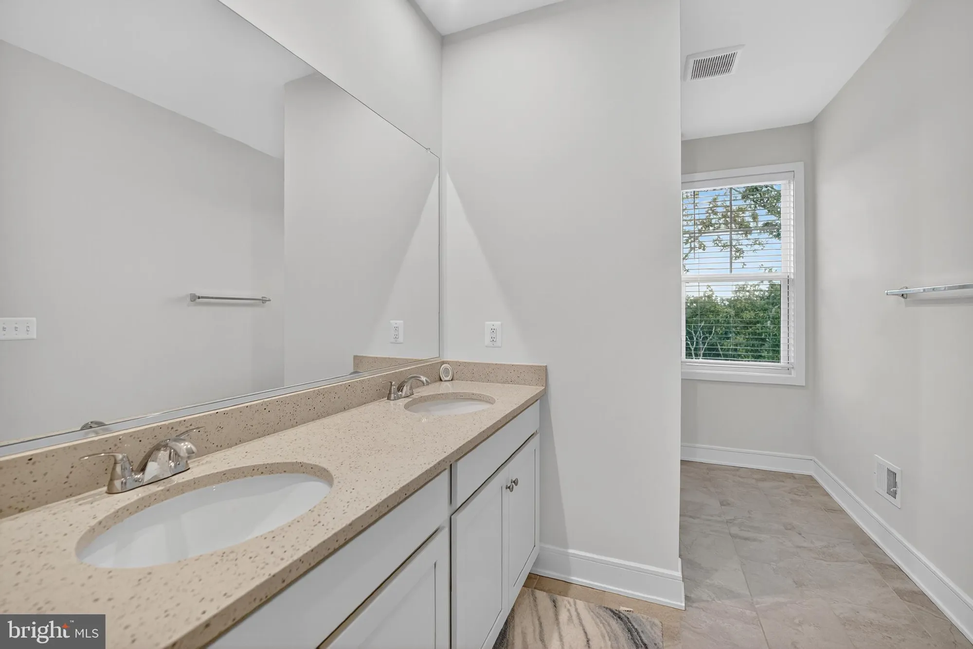 Property Slideshow image 17 of 32 | 153 leather flower dr, Lake Frederick, VA, 22630