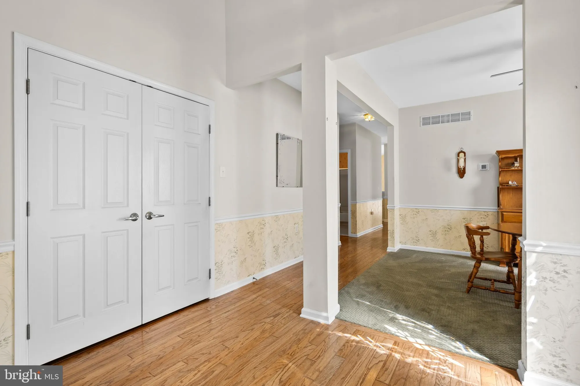 Property Slideshow image 4 of 37 | 24 tupelo ln, Langhorne, PA, 19047