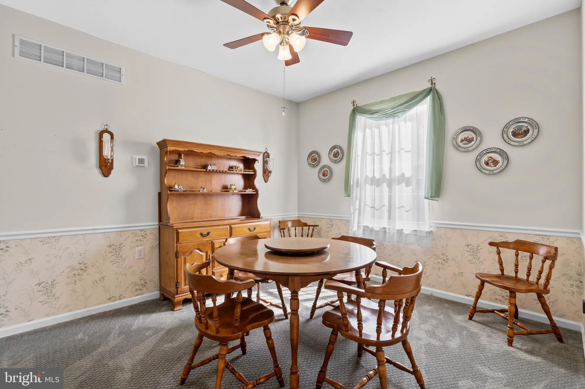 Property Slideshow image 7 of 37 | 24 tupelo ln, Langhorne, PA, 19047
