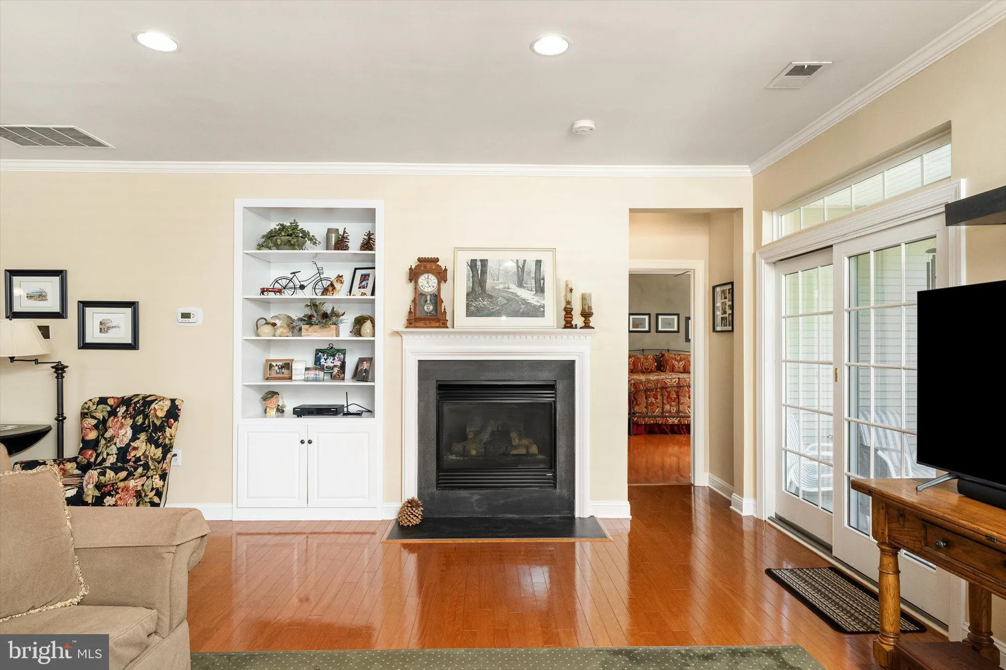 Property Slideshow image 25 of 47 | 118 monte carlo dr, Hamilton, NJ, 08691