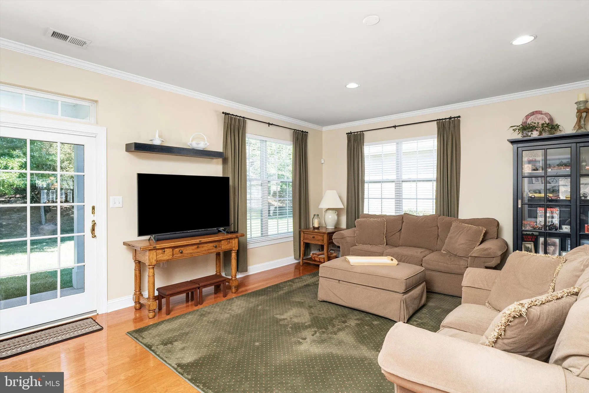 Property Slideshow image 27 of 47 | 118 monte carlo dr, Hamilton, NJ, 08691