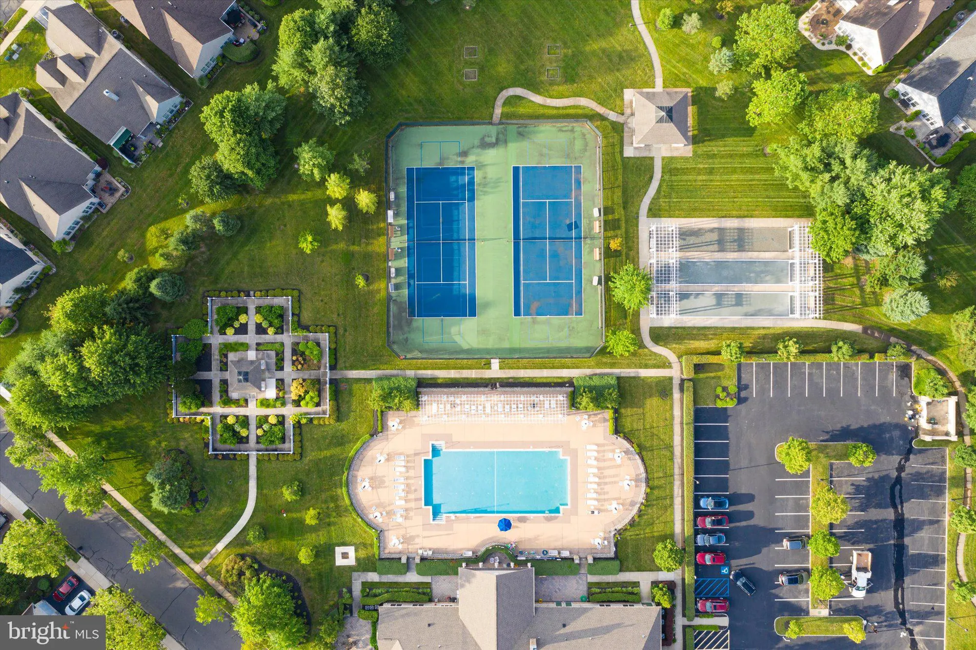 Property Slideshow image 39 of 47 | 118 monte carlo dr, Hamilton, NJ, 08691