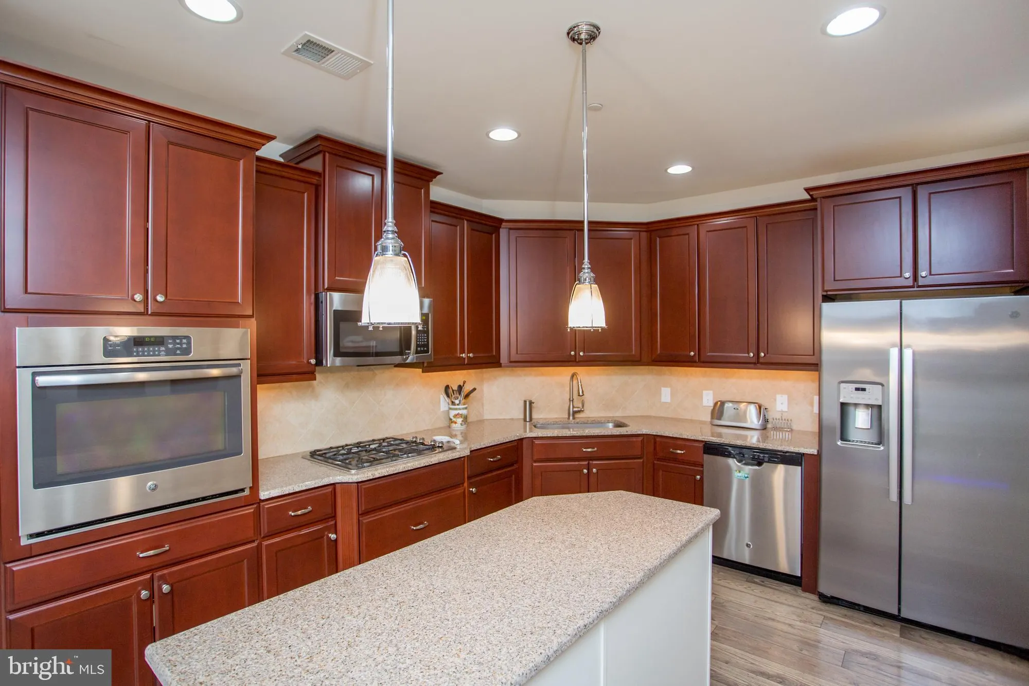 Property Slideshow image 5 of 62 | 6101 meridian blvd, Warrington, PA, 18976