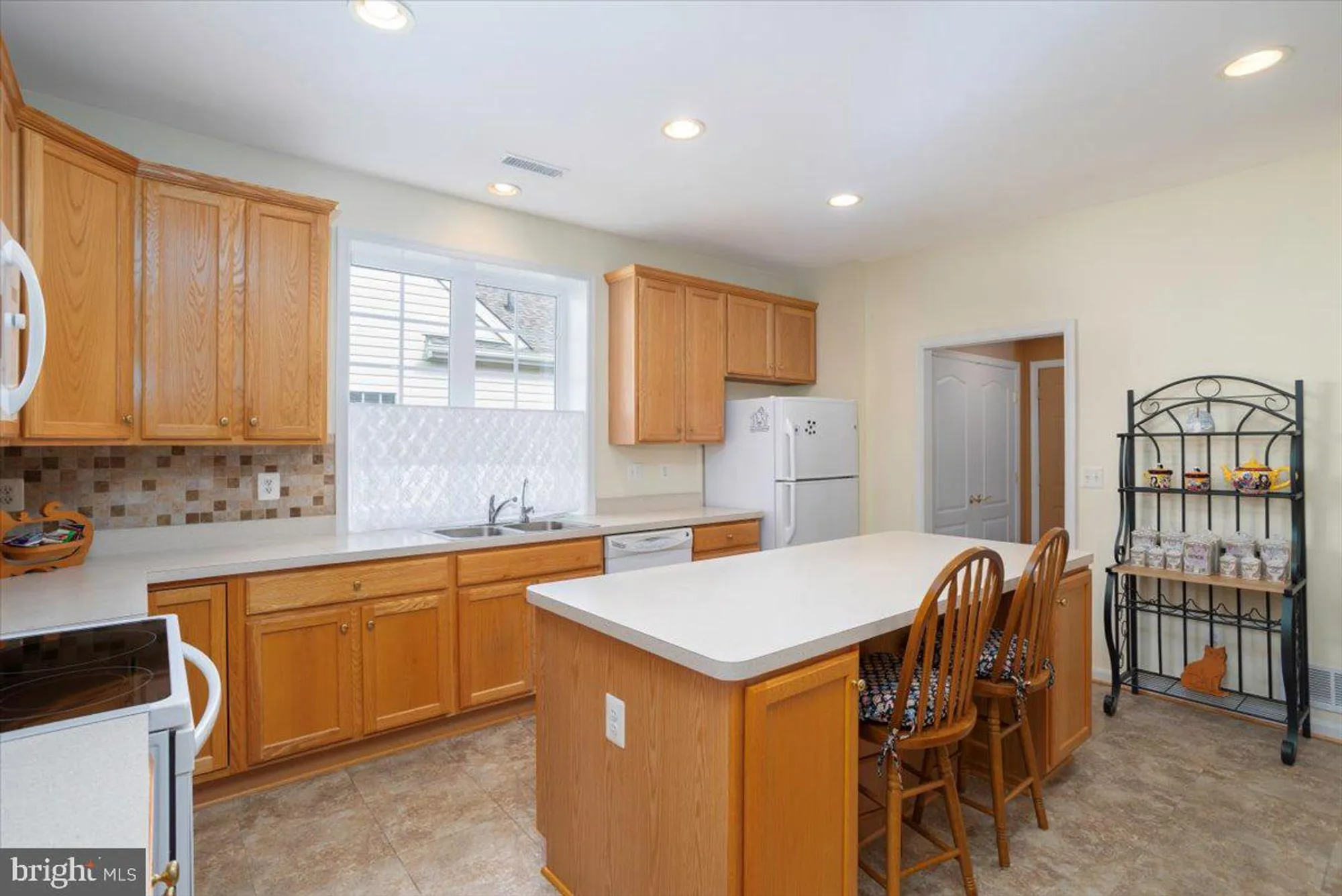 Property Slideshow image 11 of 45 | 7453 jeffreys way, Easton, MD, 21601