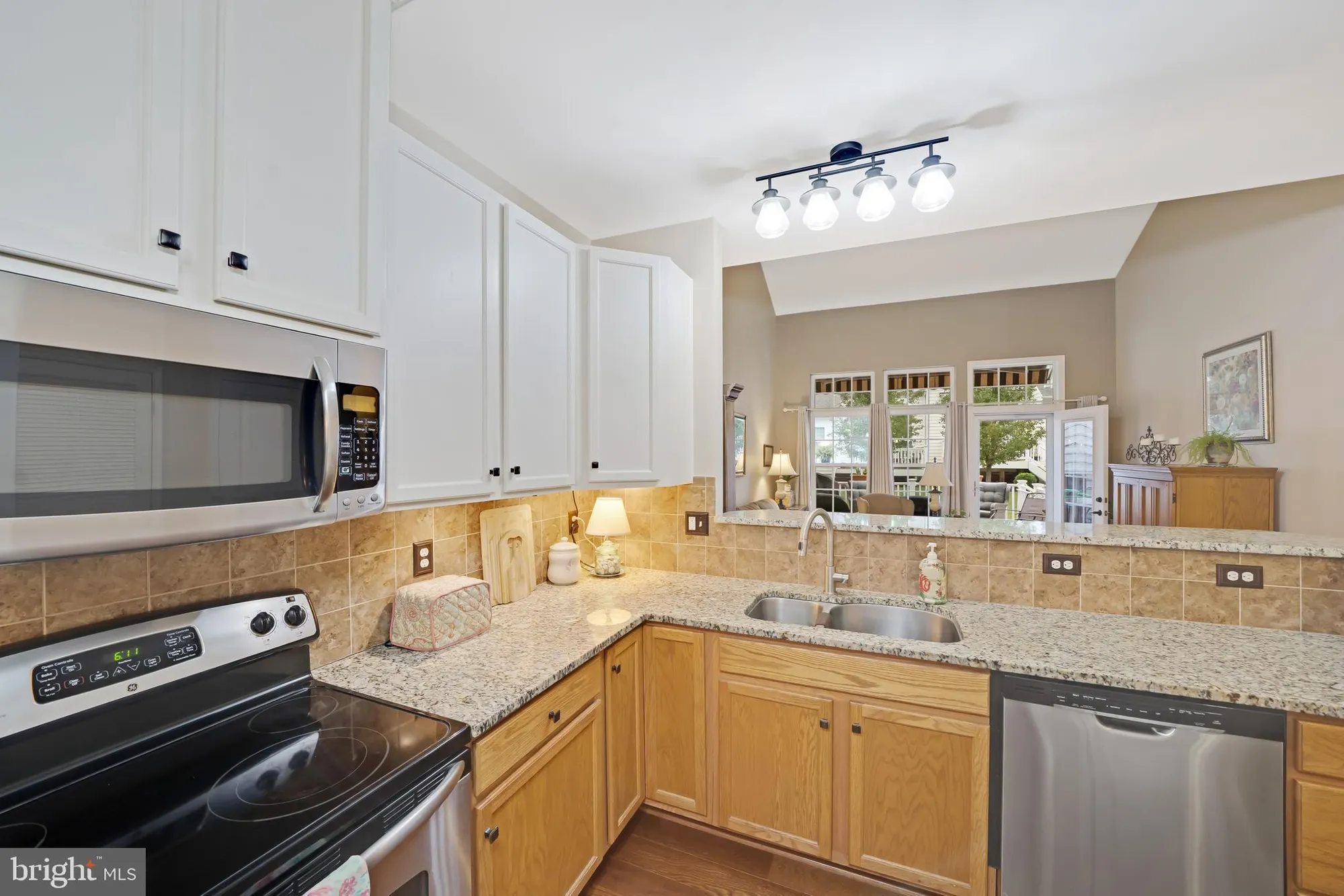 Property Slideshow image 9 of 40 | 212 anita ct, Newark, DE, 19702