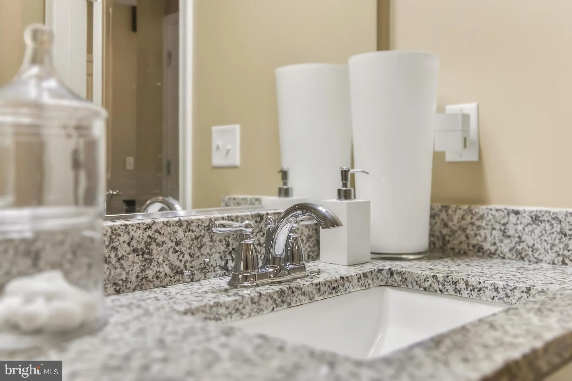 Property Slideshow image 35 of 66 | 2960 vaden dr # 2-103, Fairfax, VA, 22031