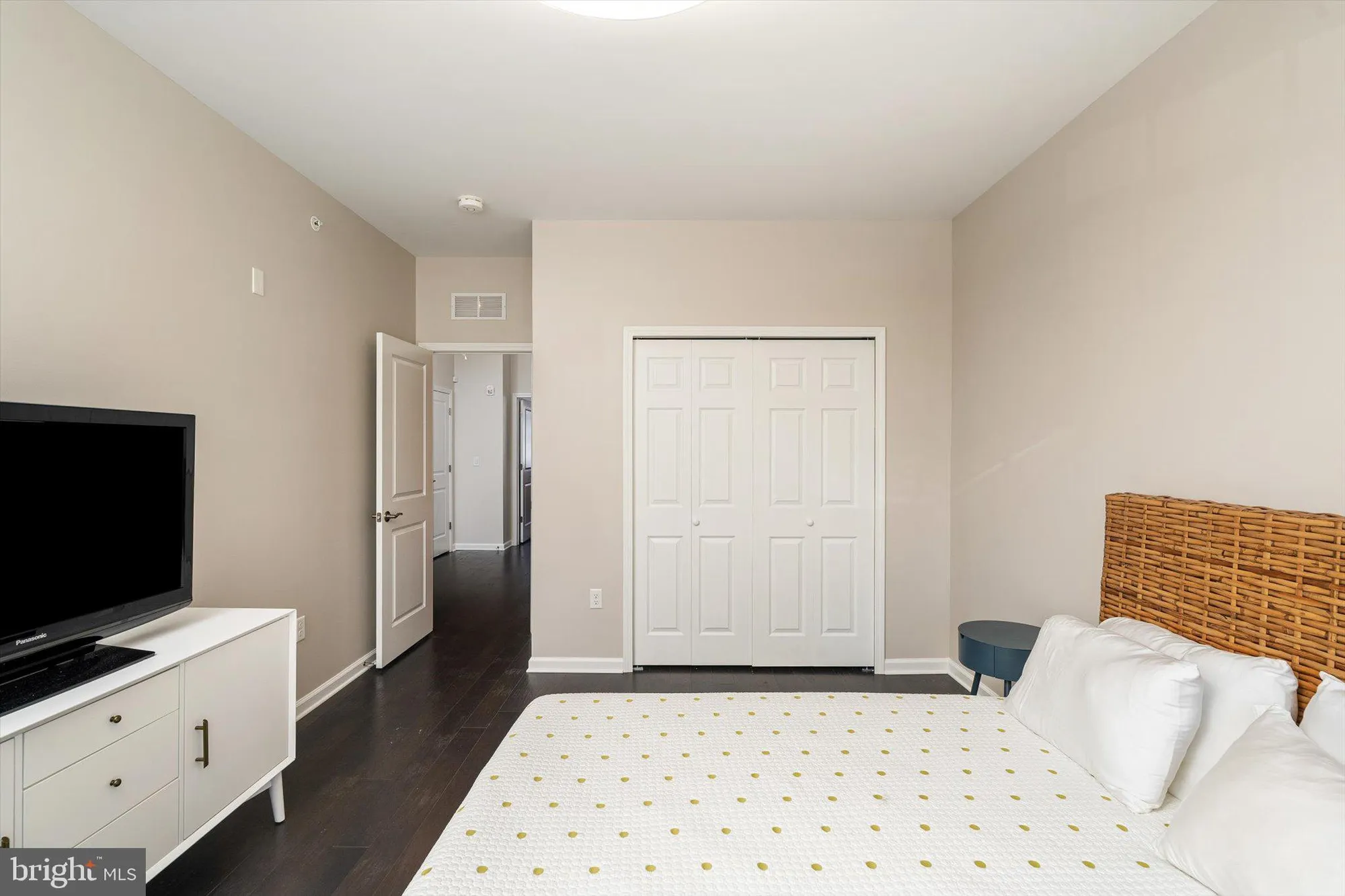 Property Slideshow image 29 of 35 | 1 cannon dr, Pennington, NJ, 08534