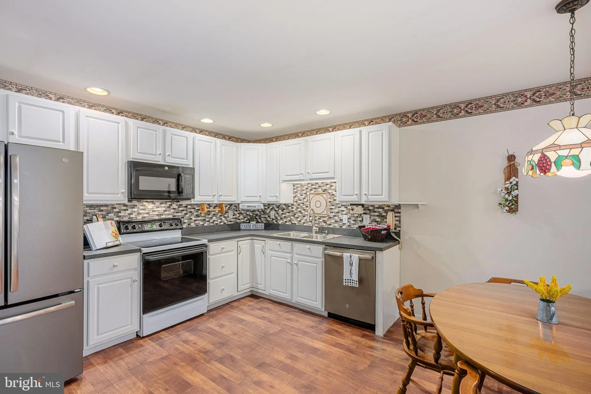 Property Slideshow image 6 of 34 | 315 jefferson ct, Royersford, PA, 19468