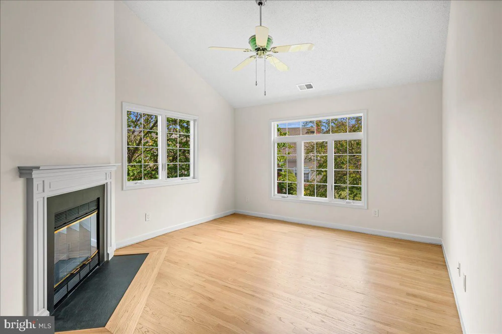 Property Slideshow image 19 of 56 | 90 winthrop rd # h, Monroe Township, NJ, 08831