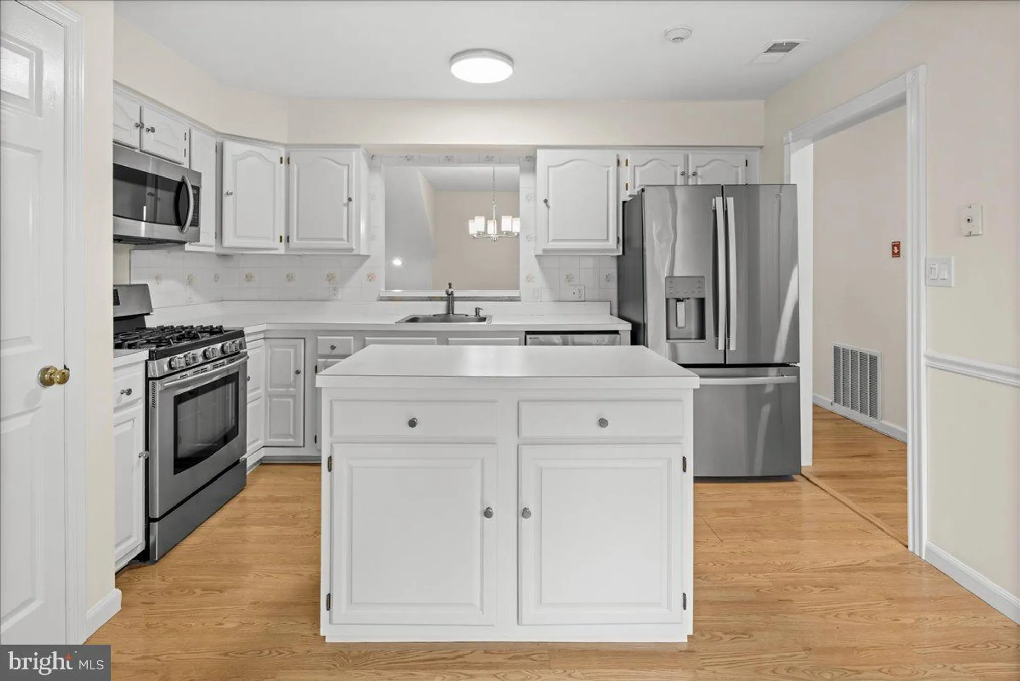 Property Slideshow image 10 of 56 | 90 winthrop rd # h, Monroe Township, NJ, 08831