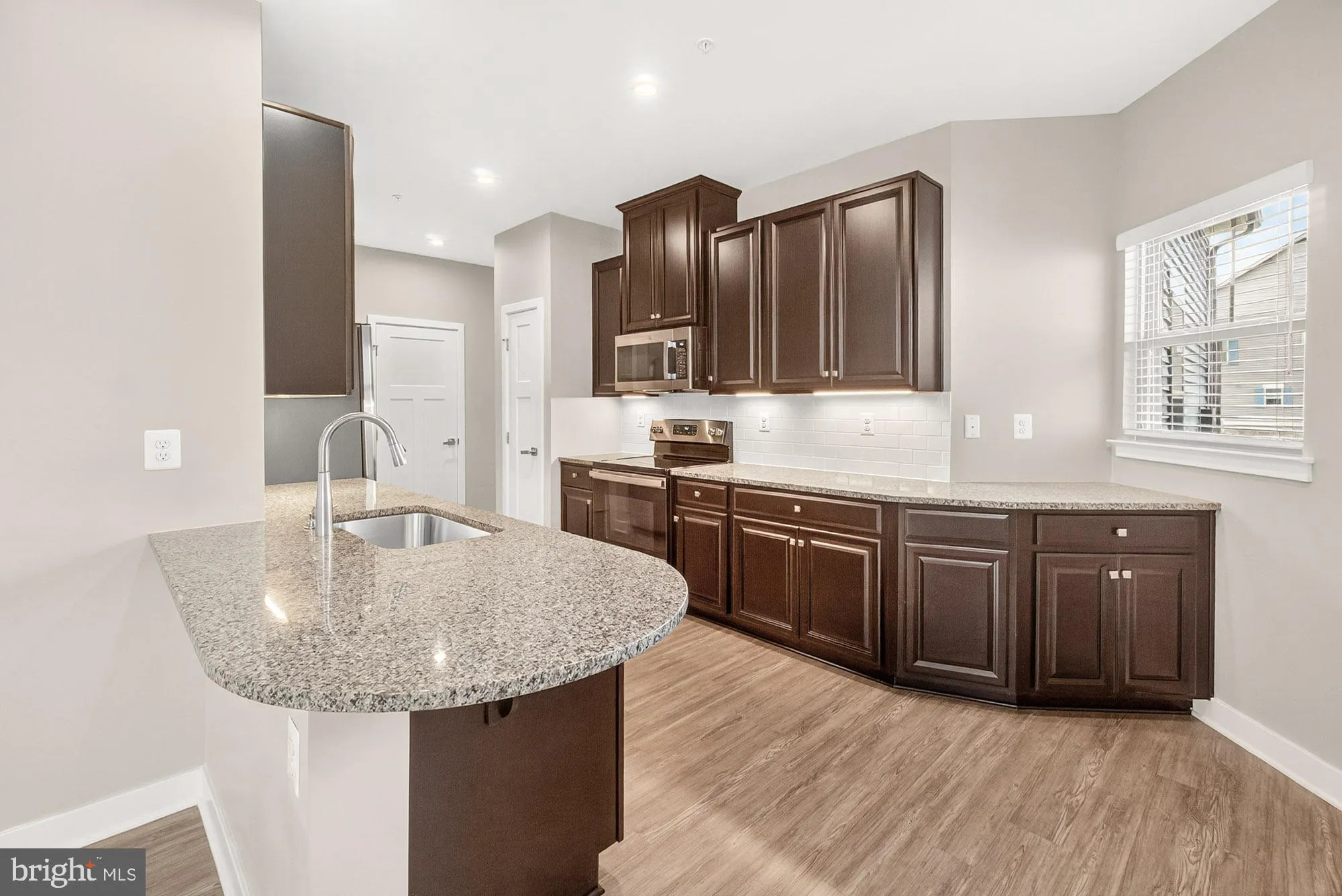 Property Slideshow image 9 of 42 | 3207 thornapple dr, Frederick, MD, 21704