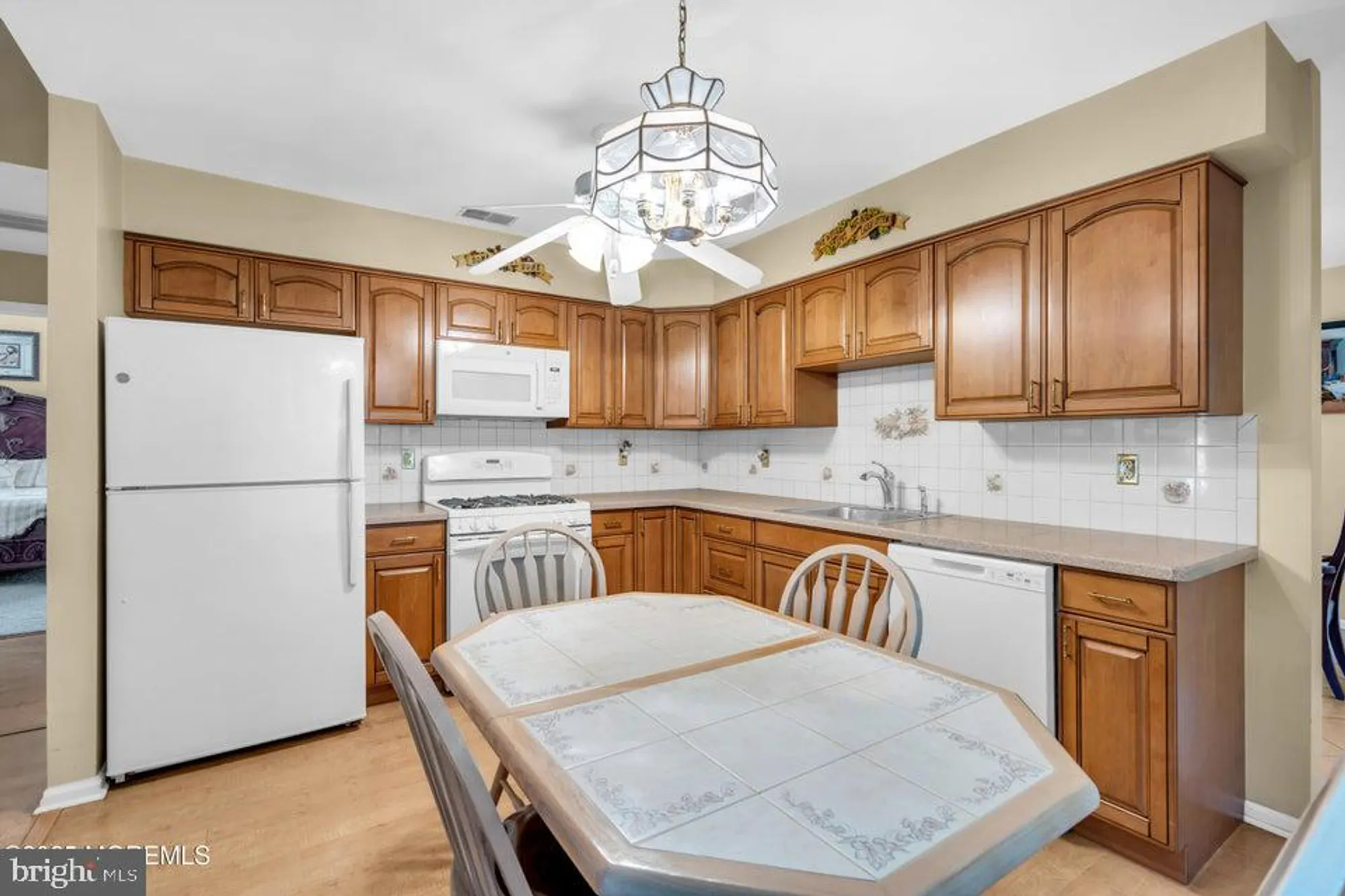 Property Slideshow image 10 of 19 | 1895 crimson ct, Toms River, NJ, 08755